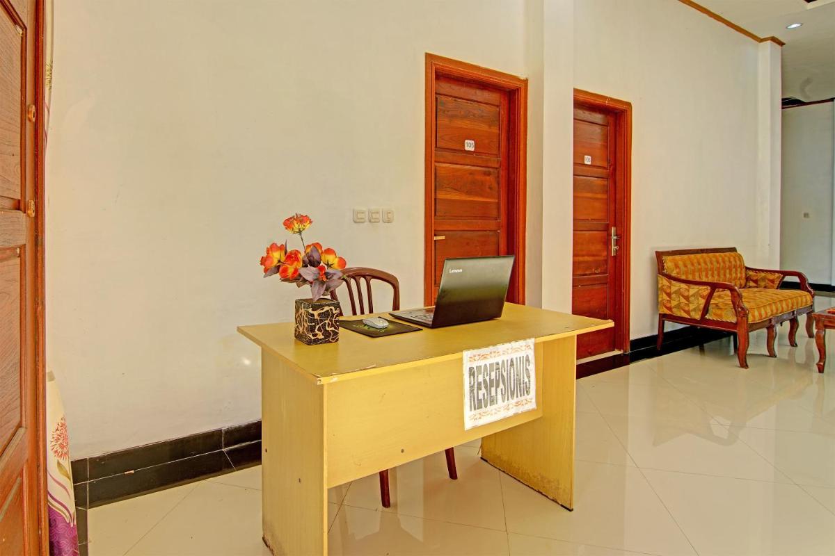 hotel reception
