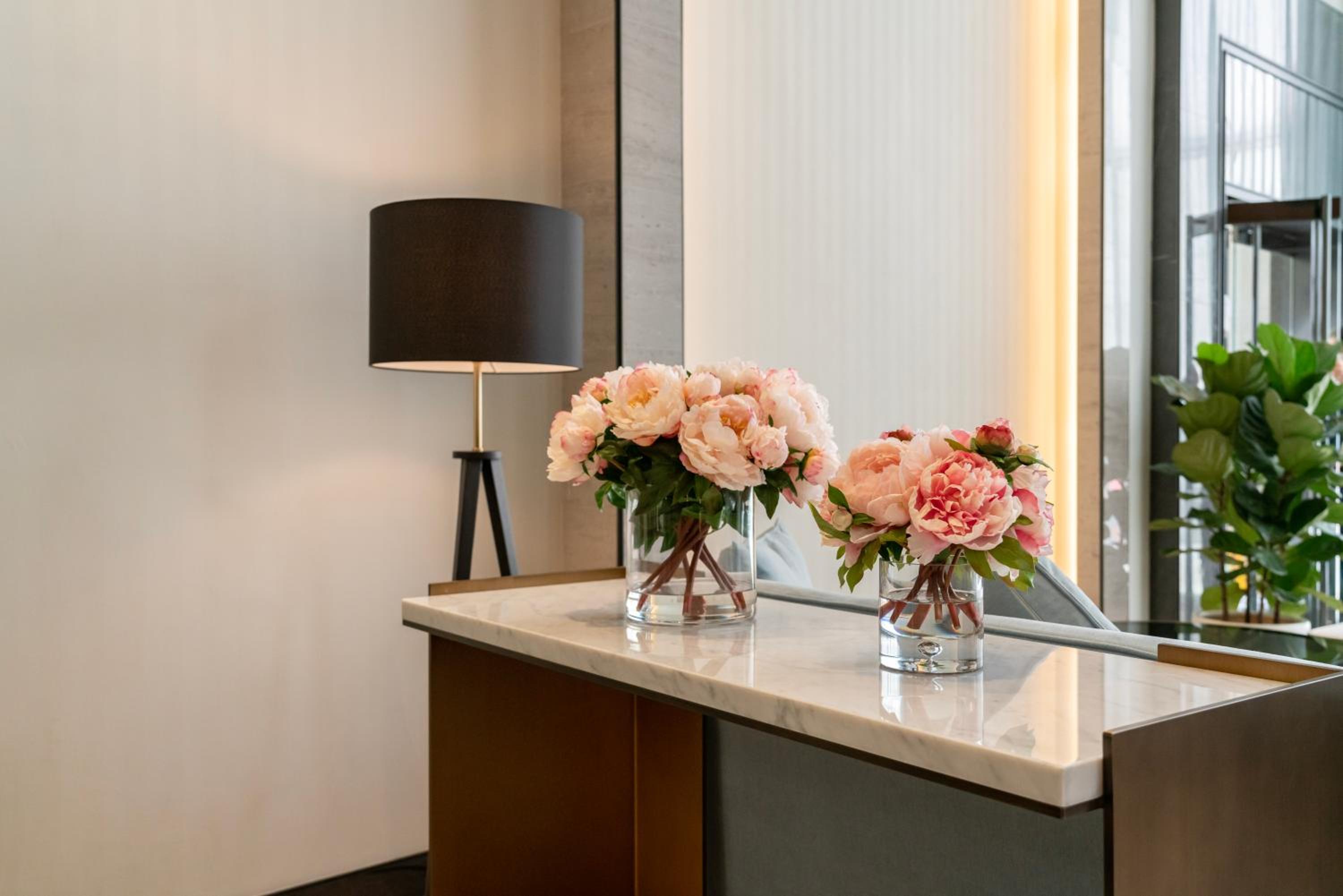 Garden View Hong Kong - Image 4