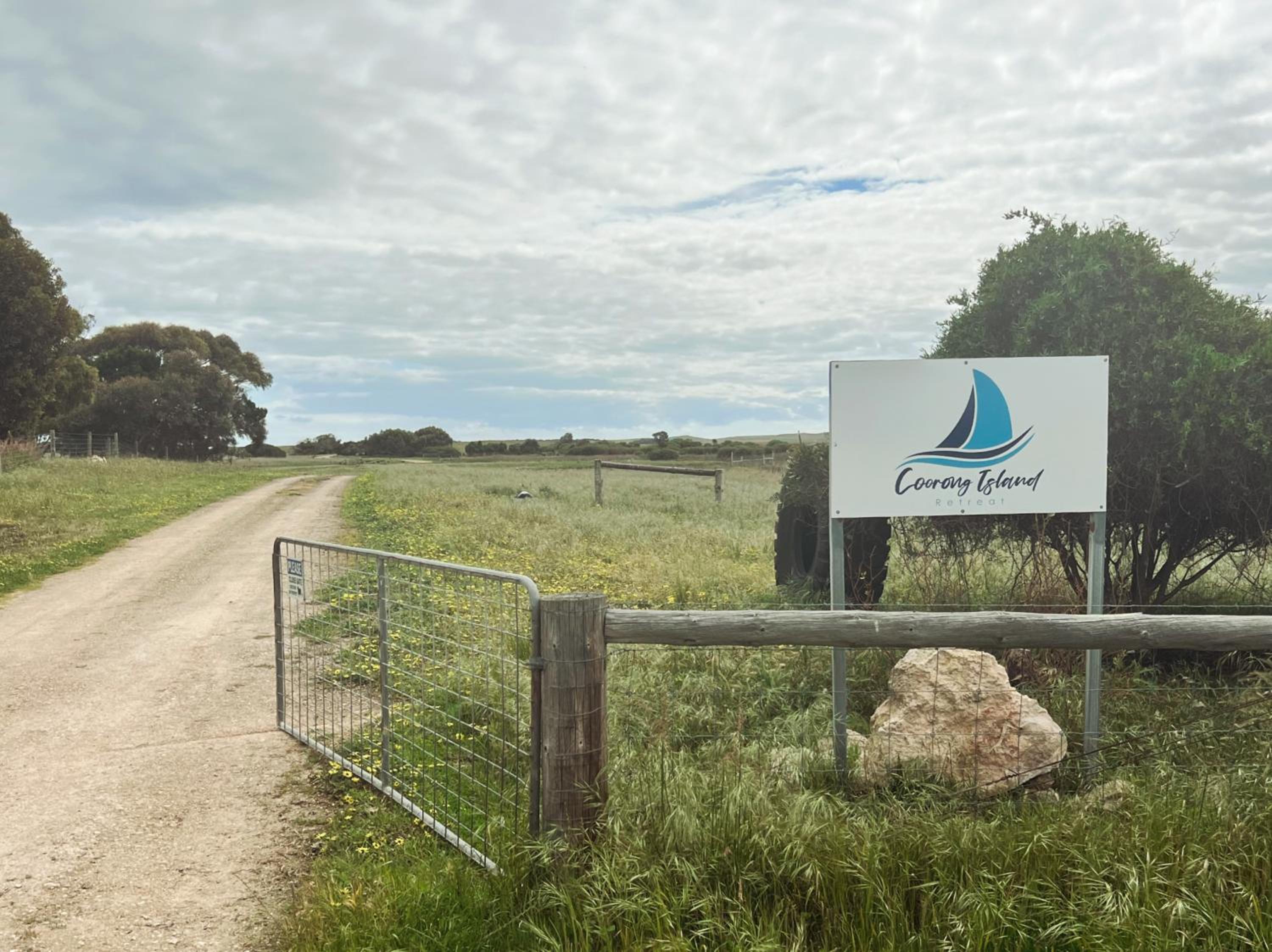 Coorong Island Retreat - Farm Stay at Pet Friendly Property