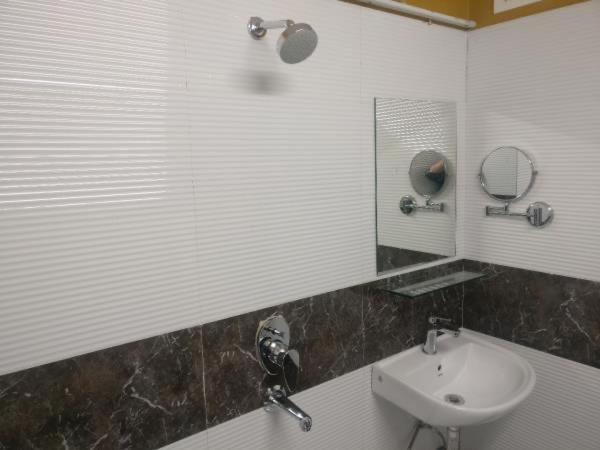 Hotel KK Residency