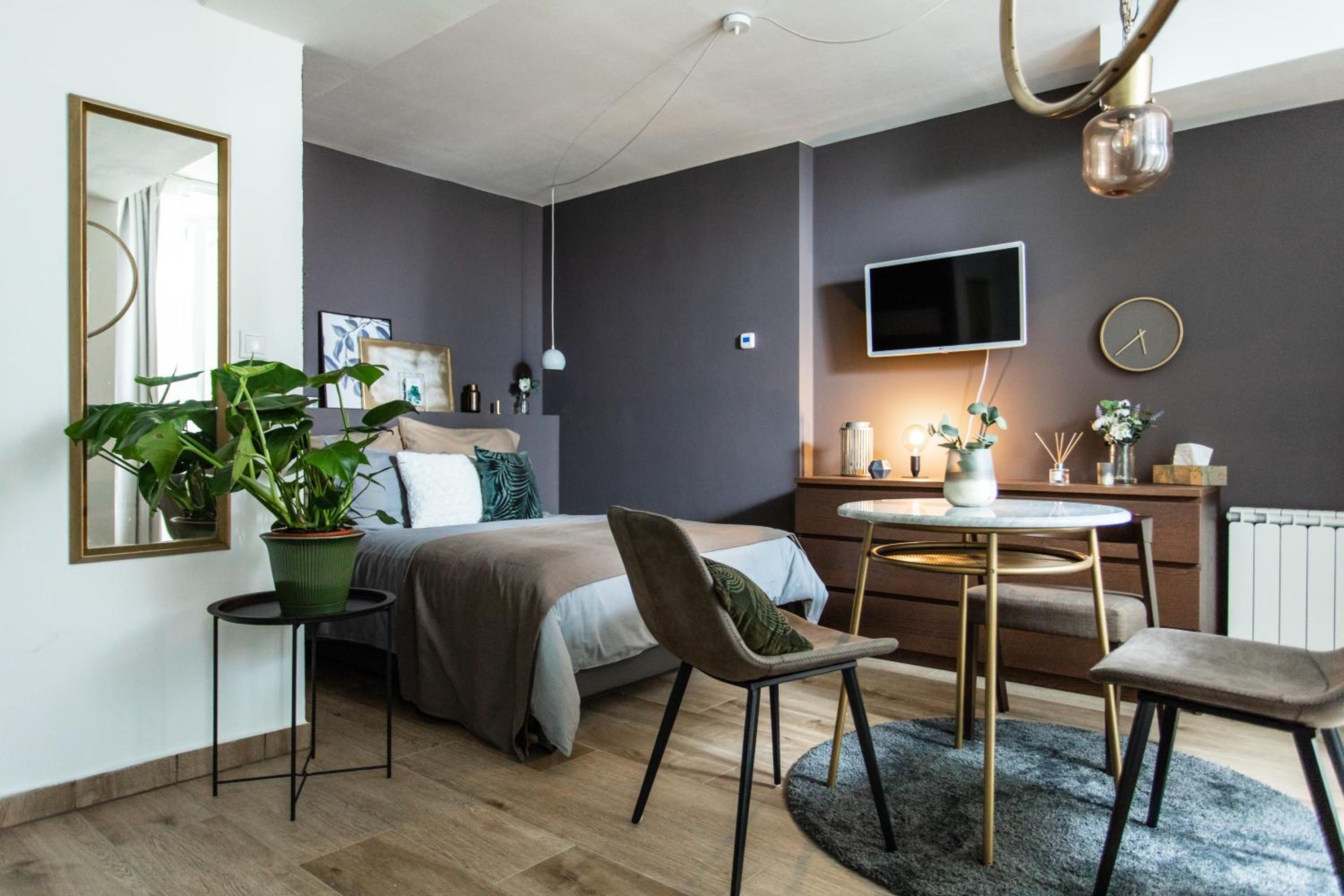 Cozy modern studio in Prague's absolute center