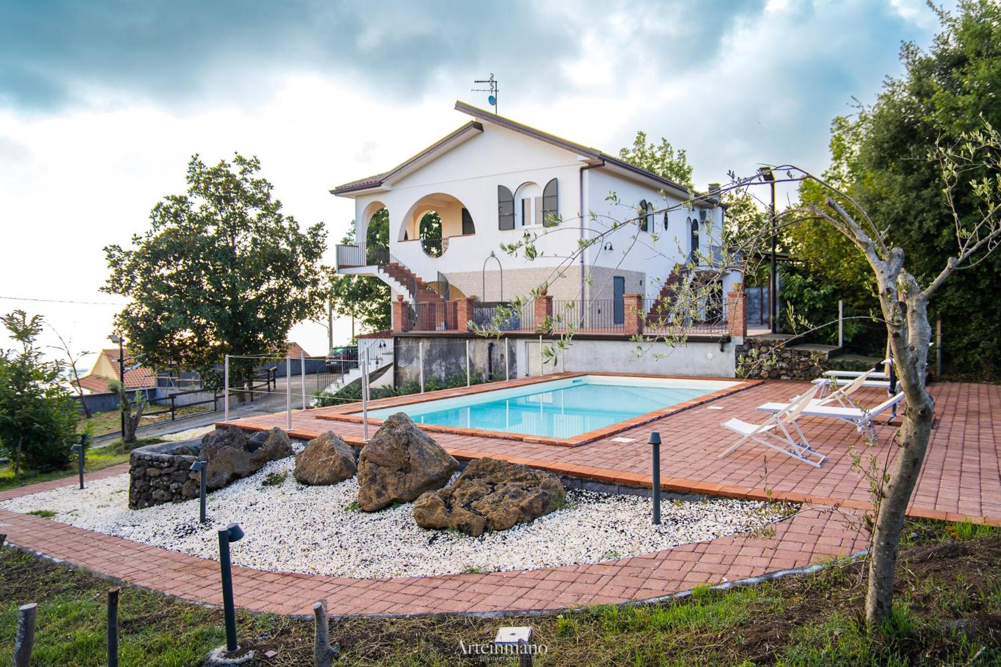 Tenuta Carbone - Con piscina e parcheggio privato view 2