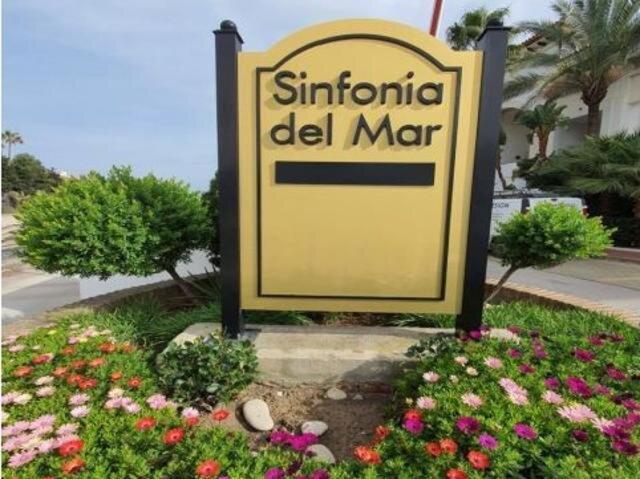 Stunning unobstructed 180 degree sea view apartment with 100 square meters terrace - Costa del Sol - Estepona view 3
