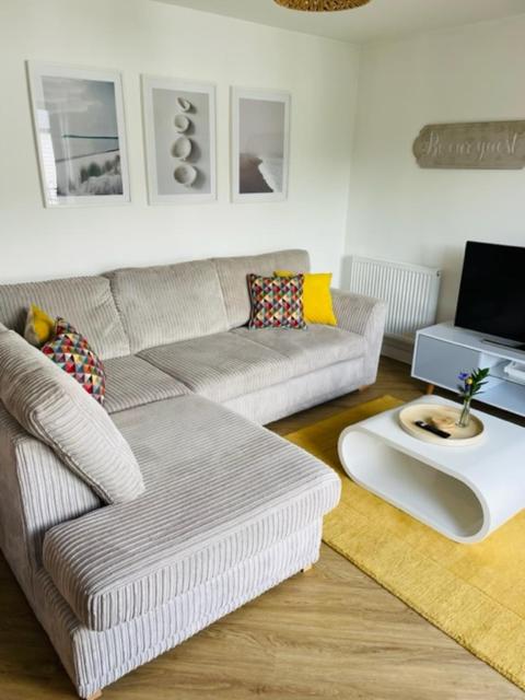 Salt Yard Apartment, Parking and Terrace, Whitstable
