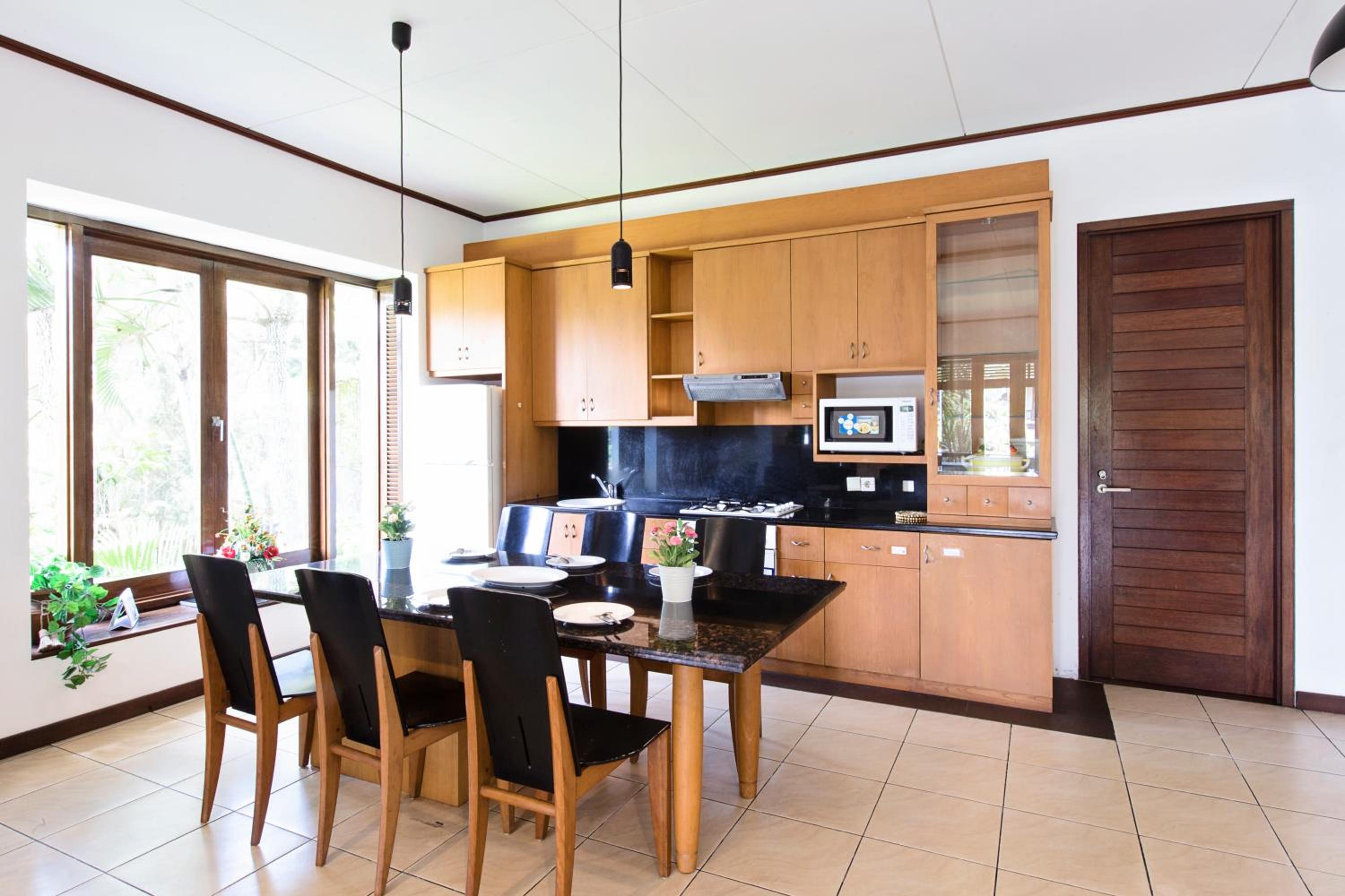 Rumah Pelita by Villa Lantera - Tennis Court & Swimming Pool view 5
