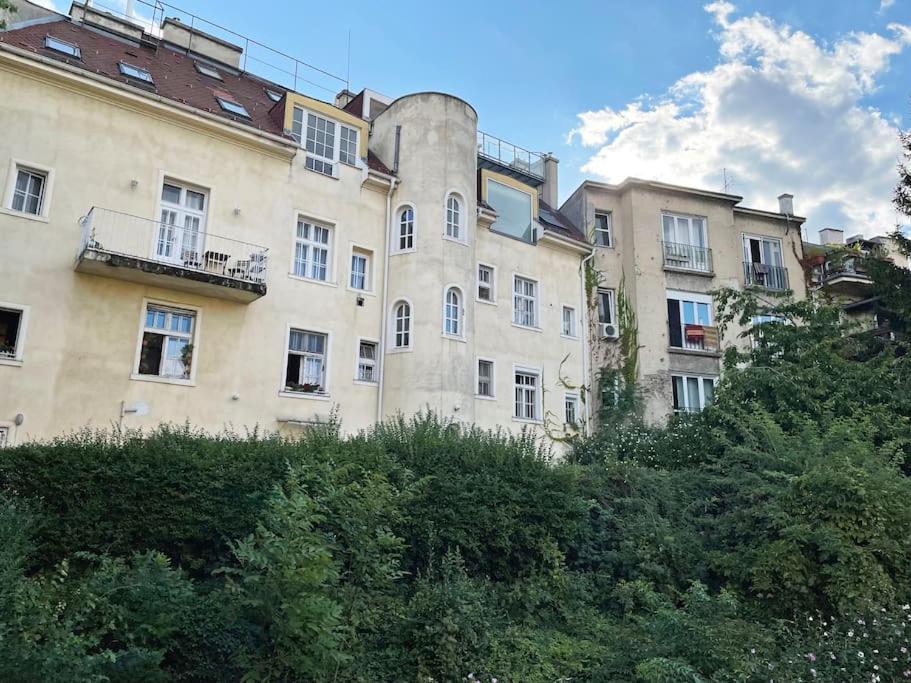 Buda Castle Toldy Apartment view 3