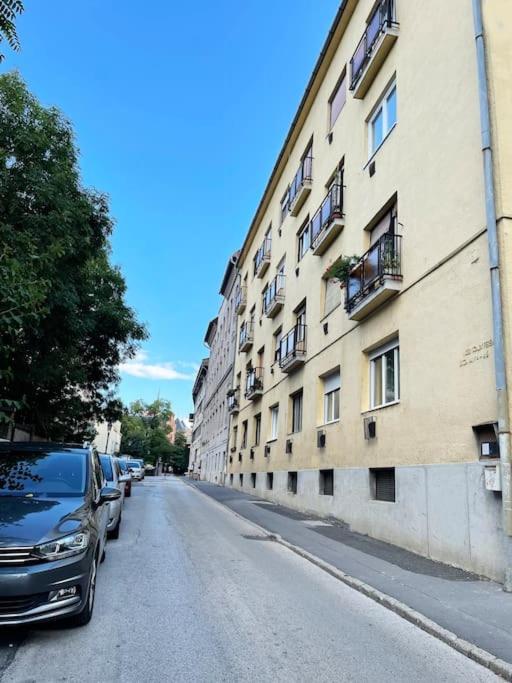 Buda Castle Toldy Apartment view 4