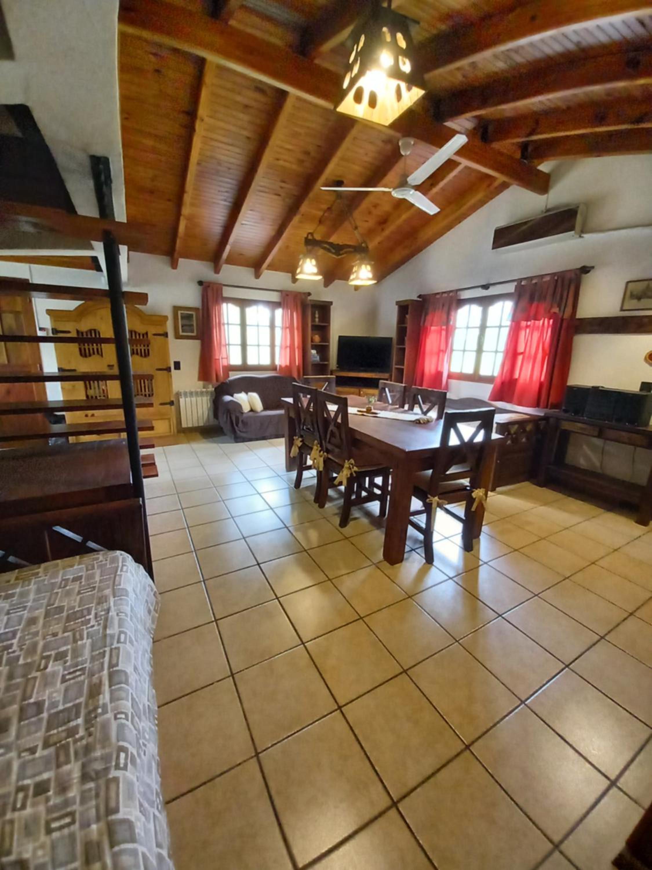 Casa La Encantada, en el pedemonte mendocino