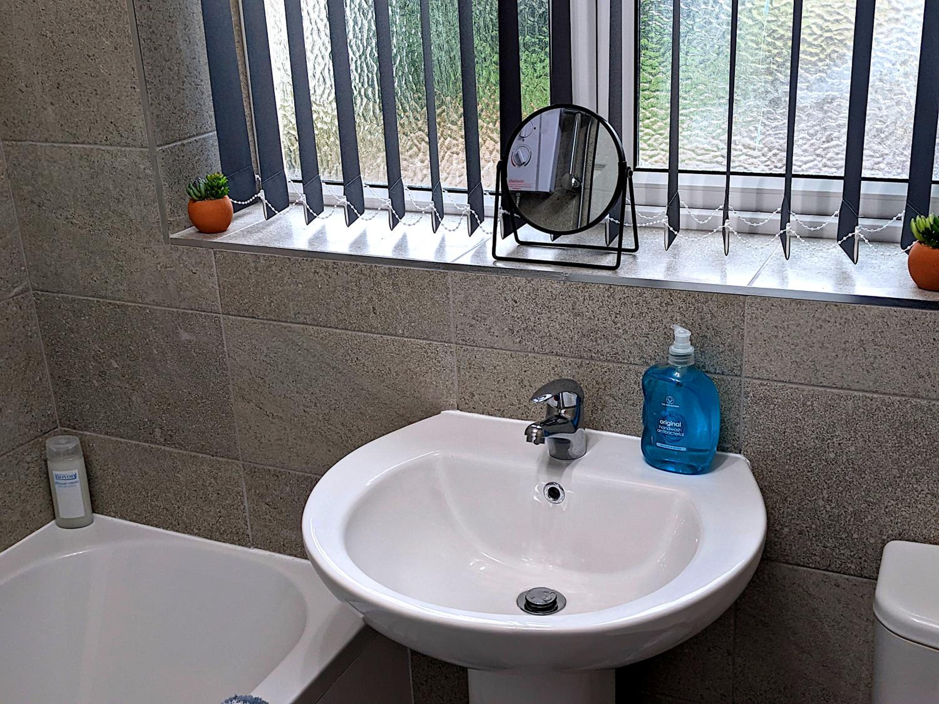 Racecourse Apartment