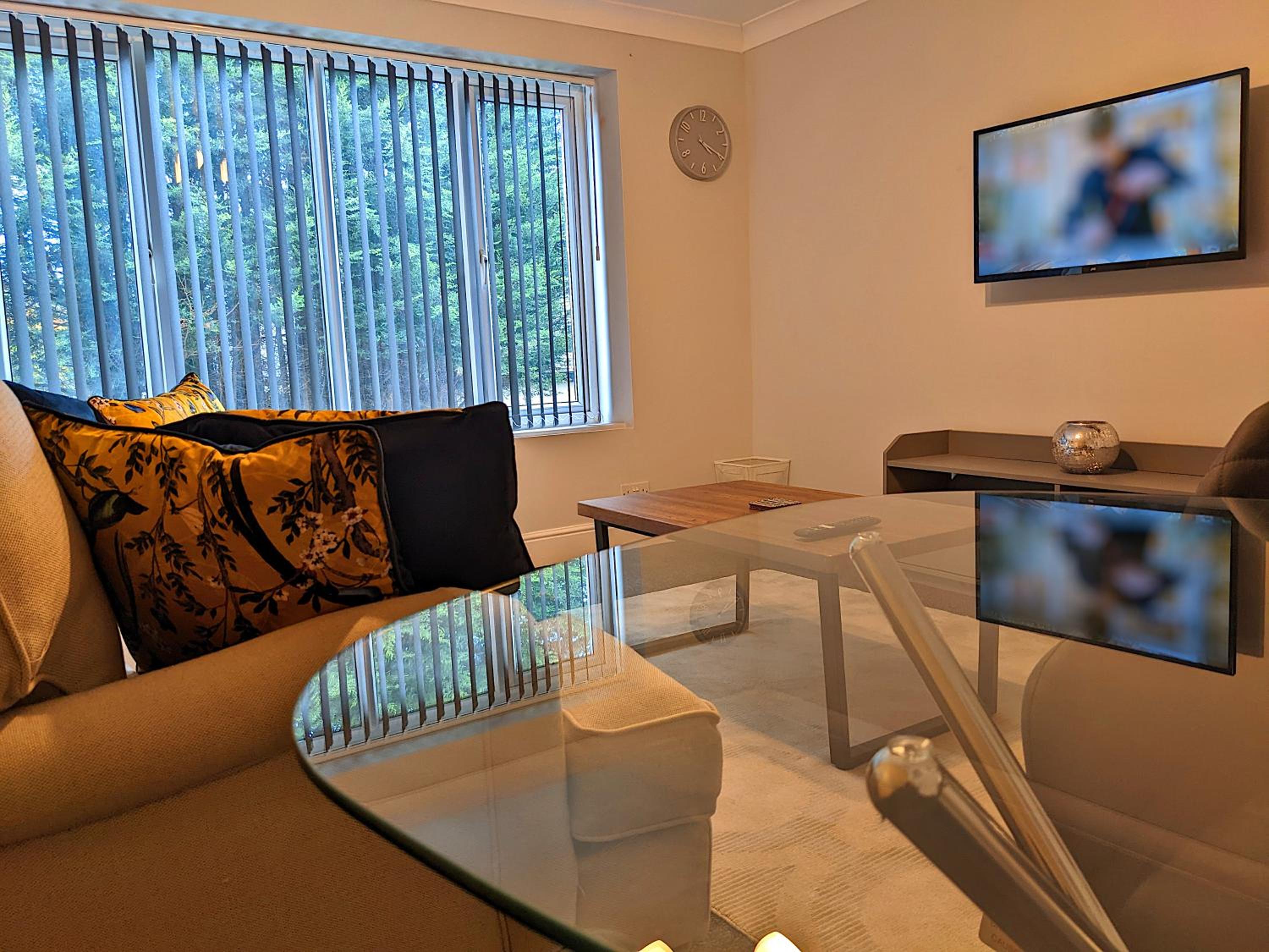 Racecourse Apartment