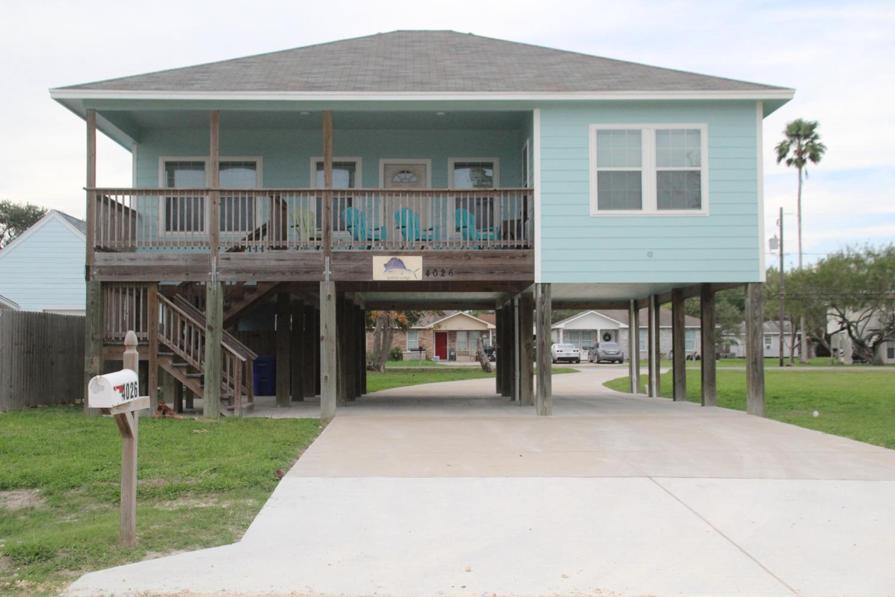 Bluff's Landing Marina & Lodge