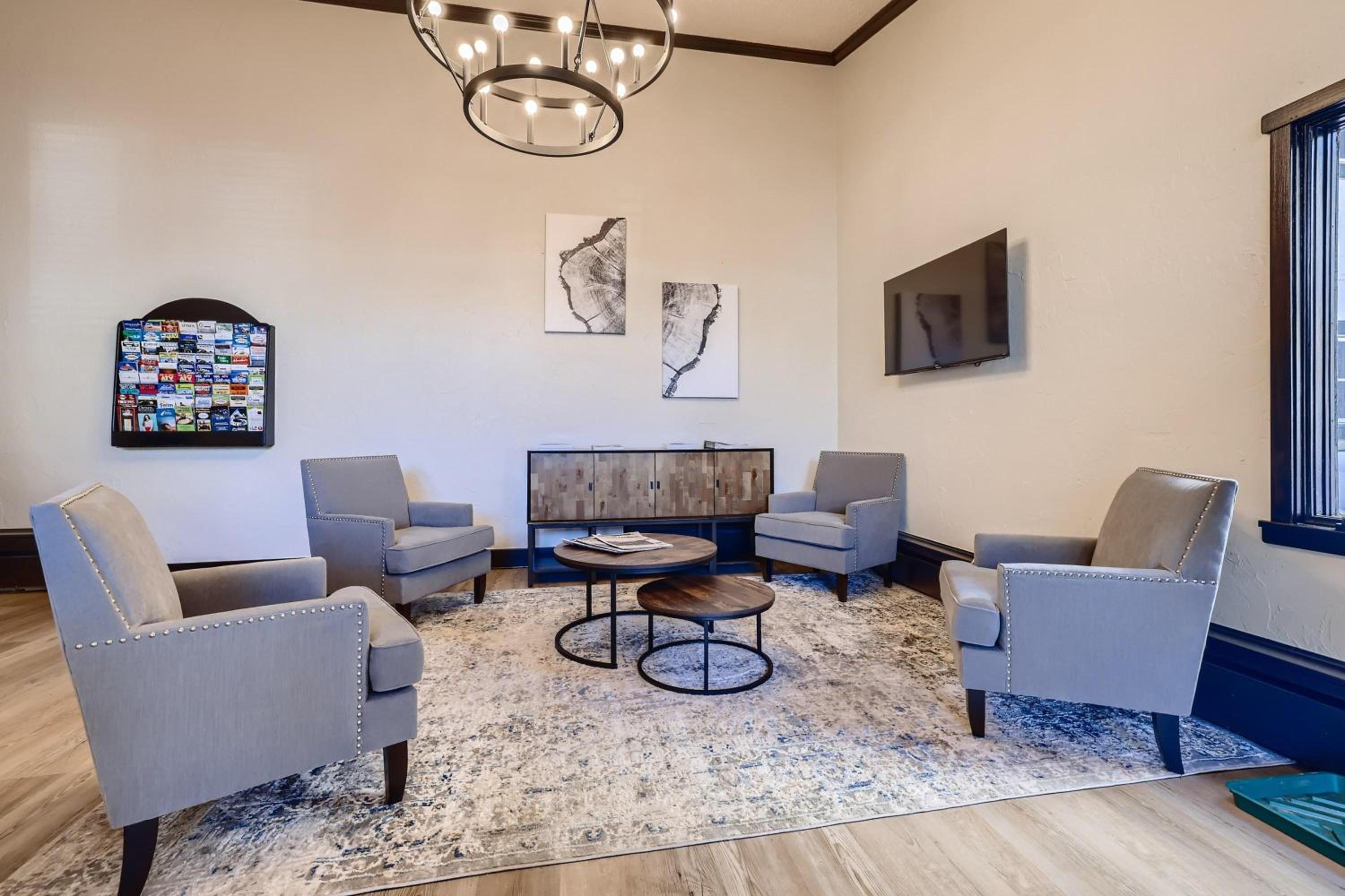 Lift House Lodge, Pet Friendly, Premium Studio Condo