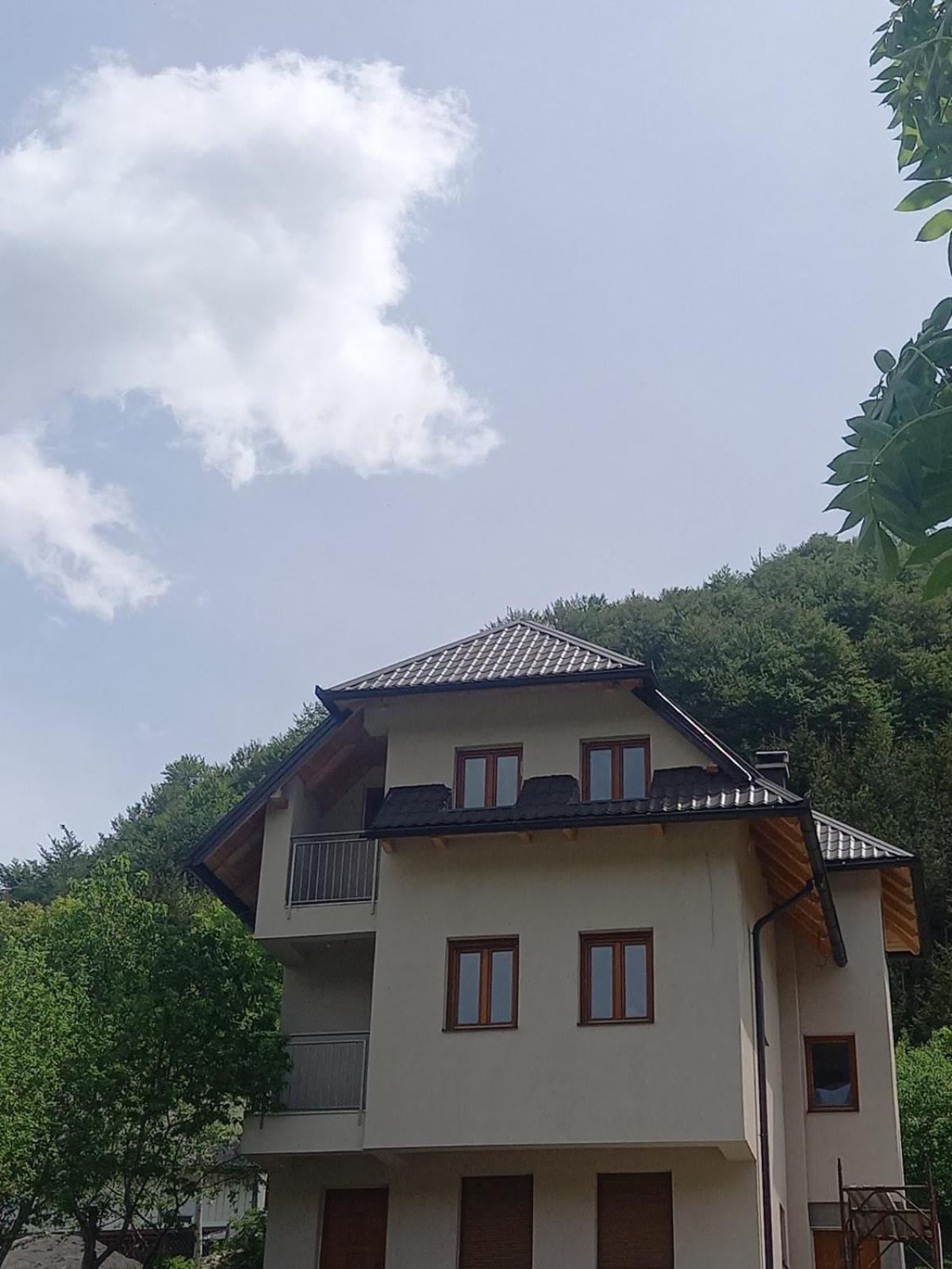 Apartmani Jelenača