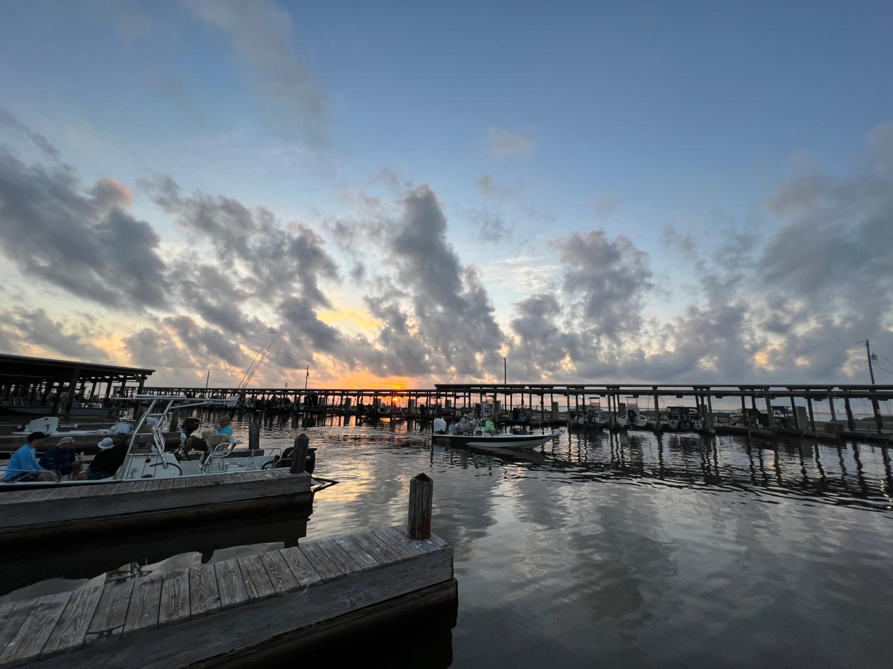 Bluff's Landing Marina & Lodge