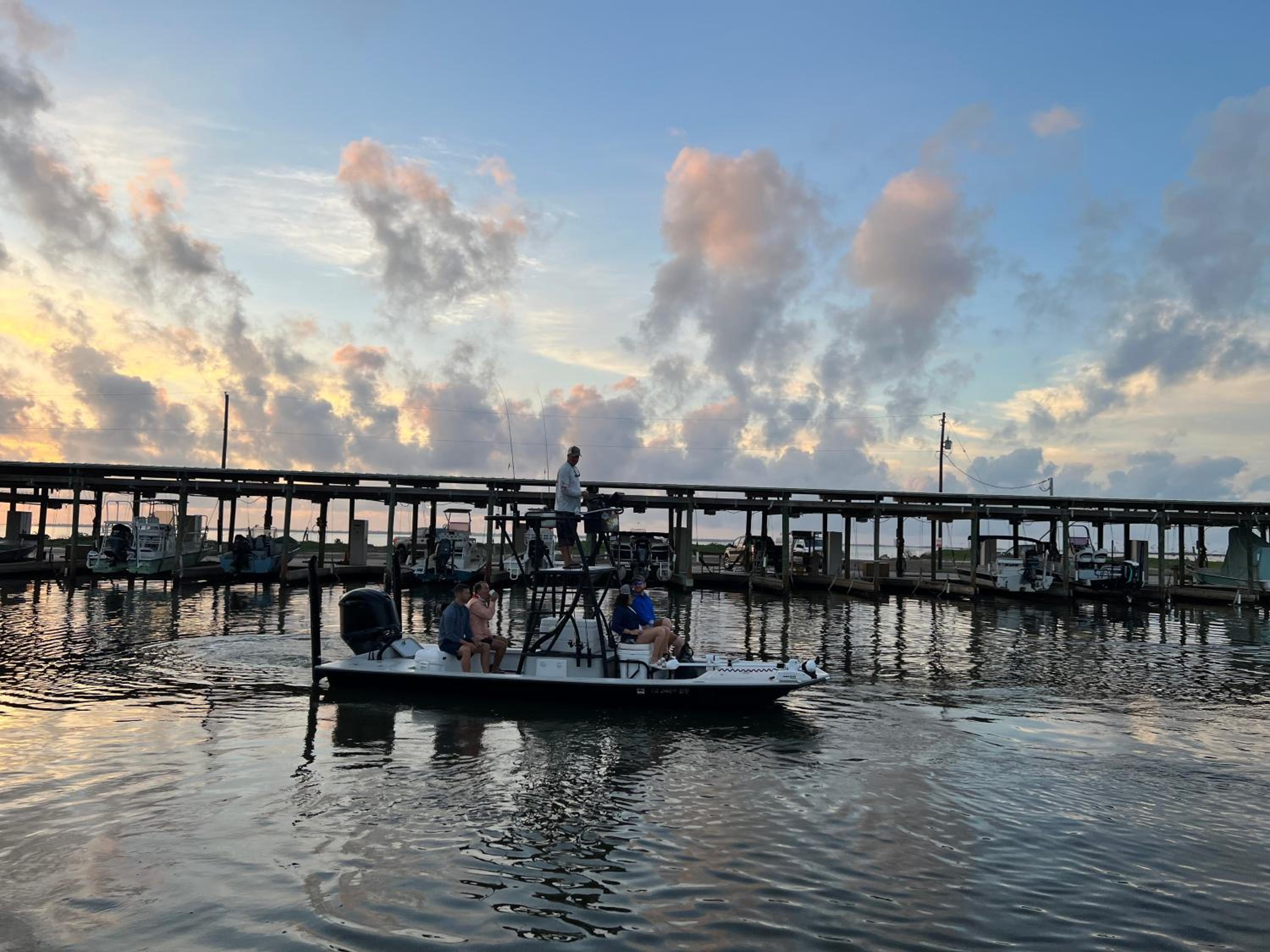 Bluff's Landing Marina & Lodge