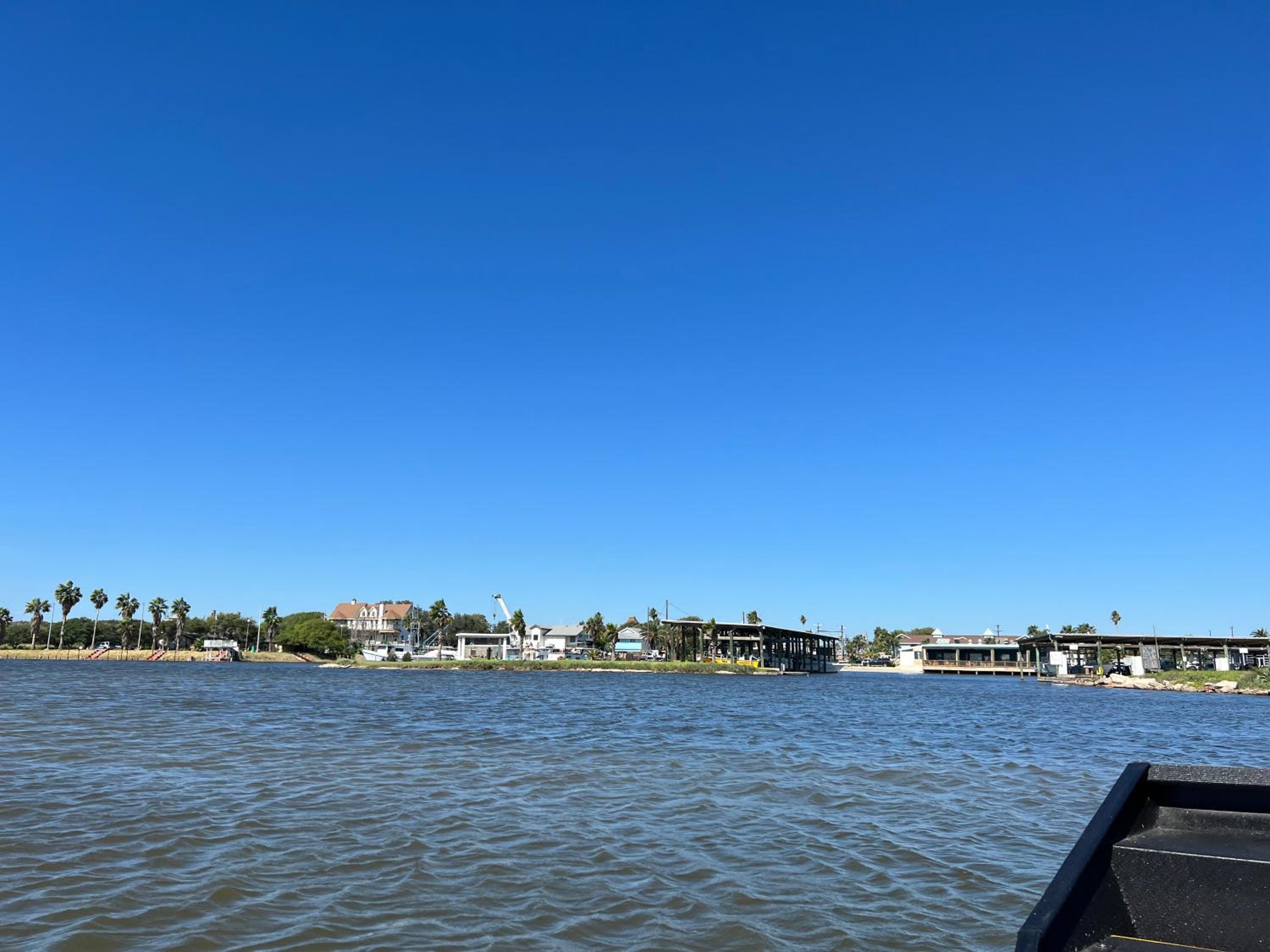 Bluff's Landing Marina & Lodge