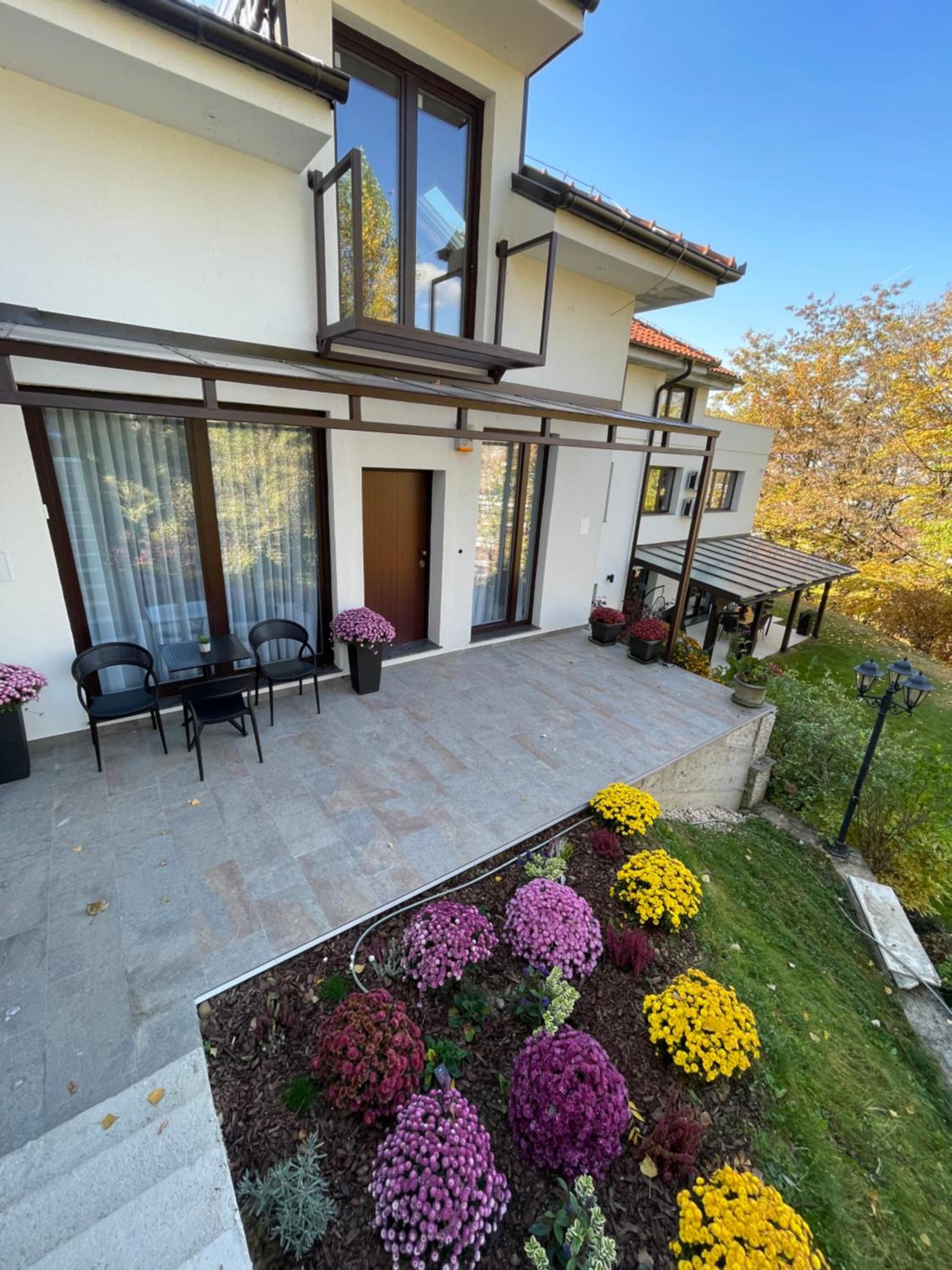 Residence 33