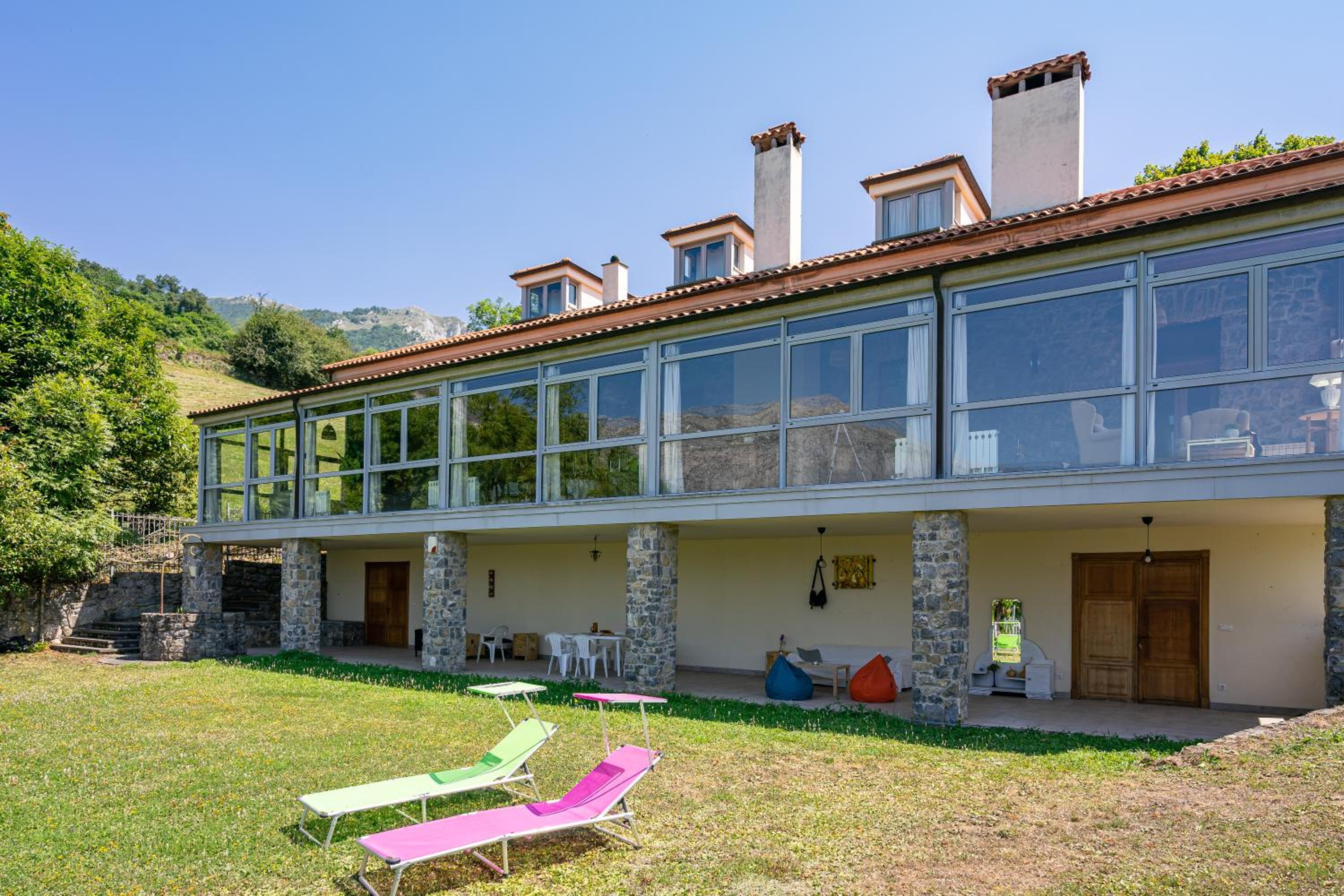 La Casona de Alesga, Asturias-Fresnedo