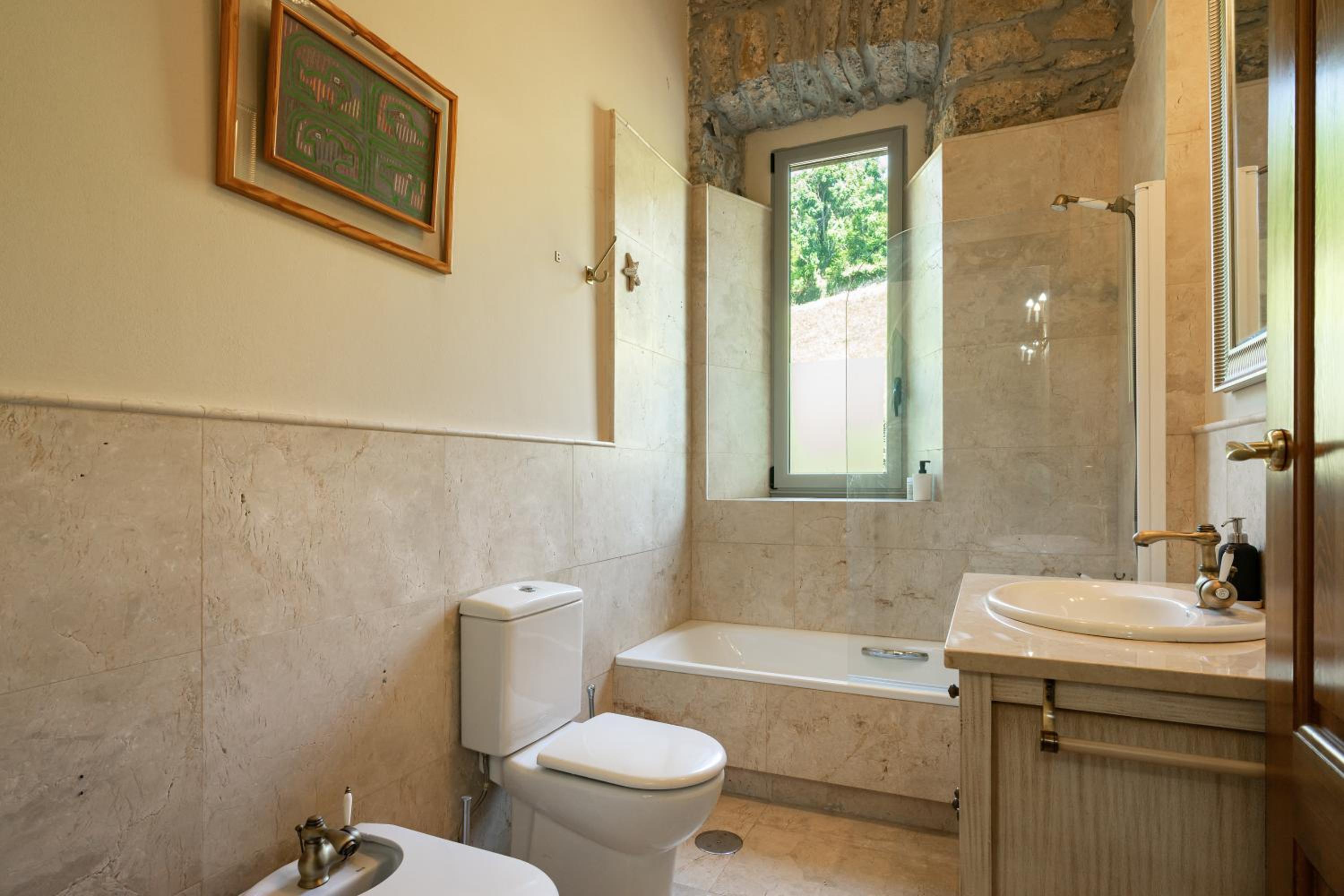 La Casona de Alesga, Asturias-Fresnedo
