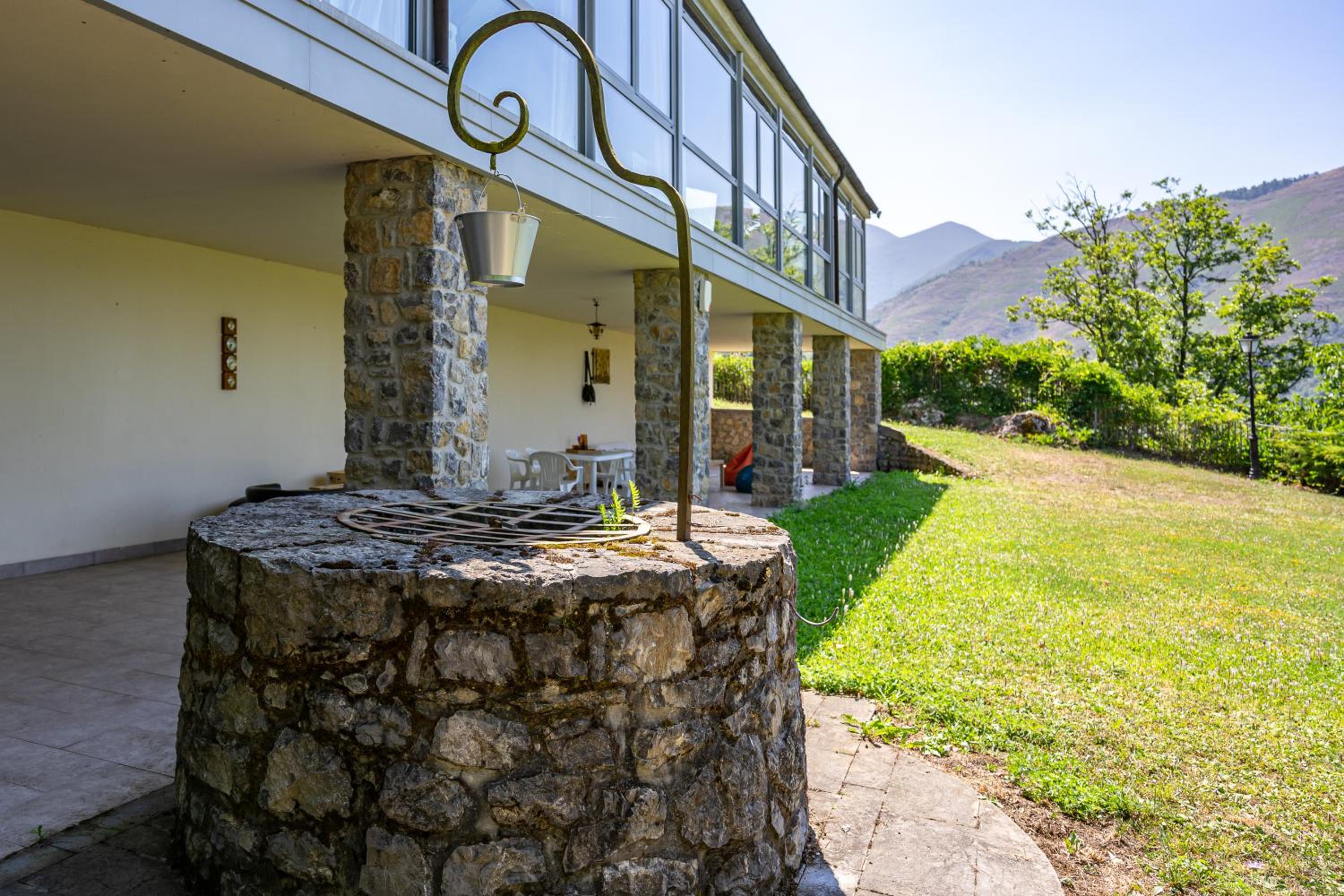 La Casona de Alesga, Asturias-Fresnedo