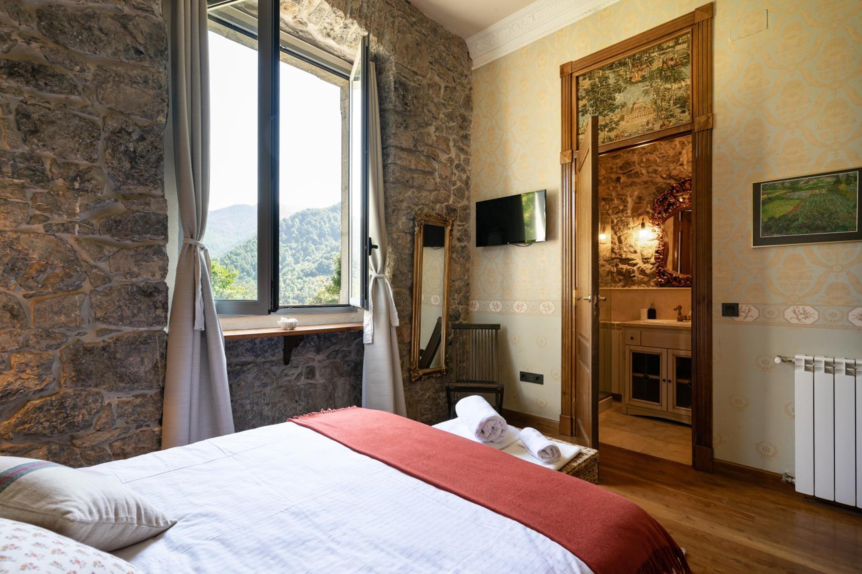La Casona de Alesga, Asturias-Fresnedo