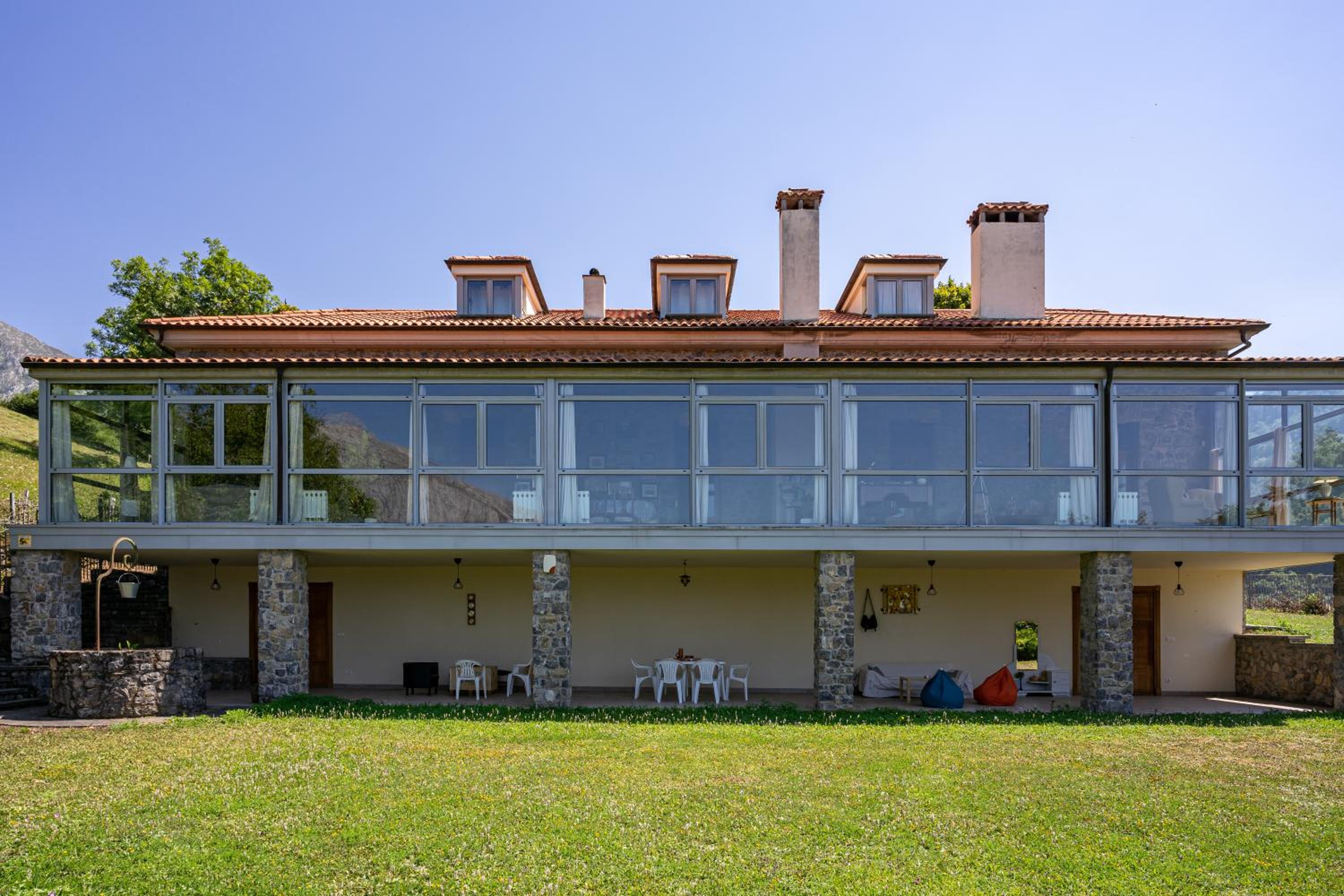 La Casona de Alesga, Asturias-Fresnedo