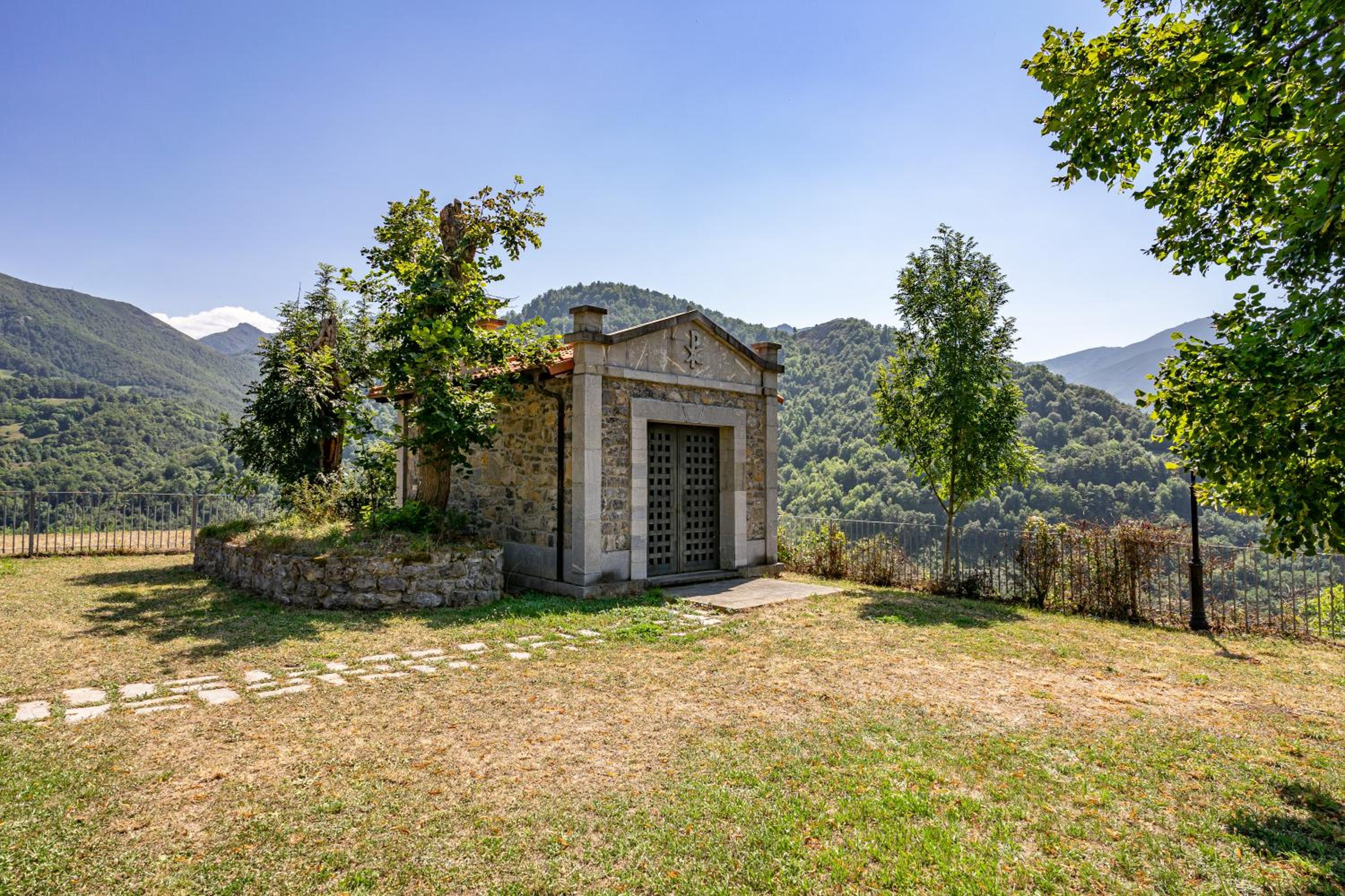 La Casona de Alesga, Asturias-Fresnedo