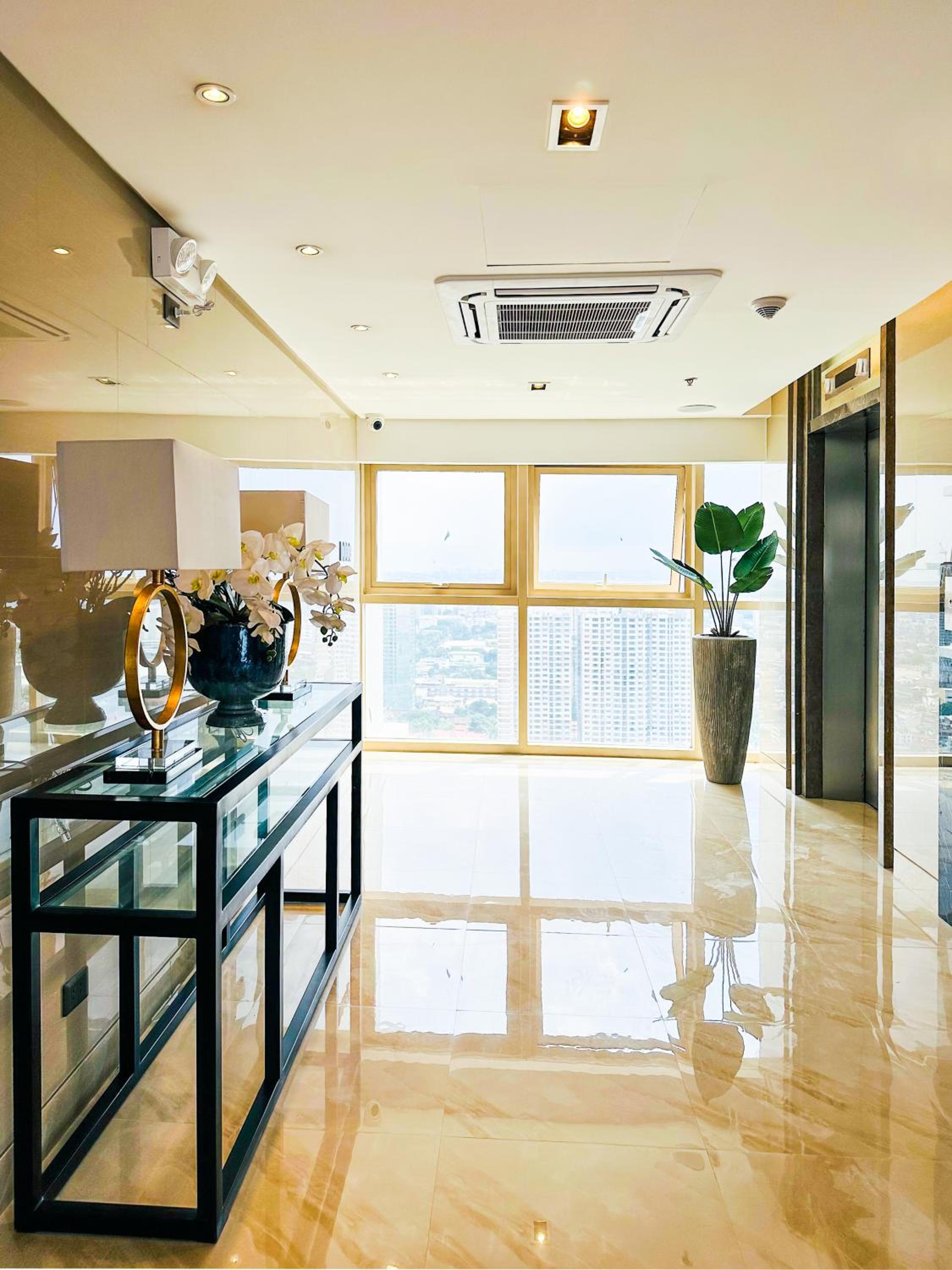 1 Bedroom Condo near CCP Roxas Boulevard Pasay view 5