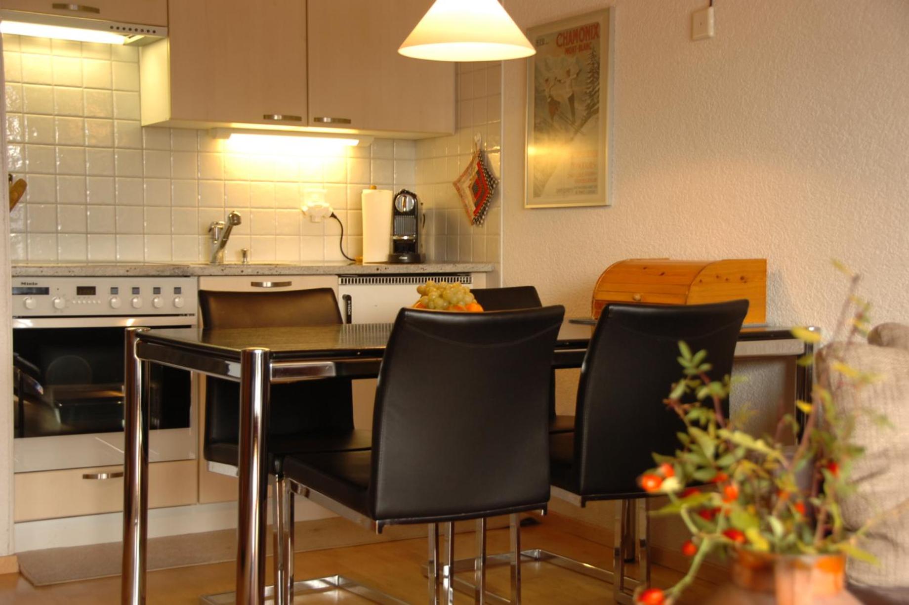 Apartment Eglantine with stunning views of the Valais Peaks