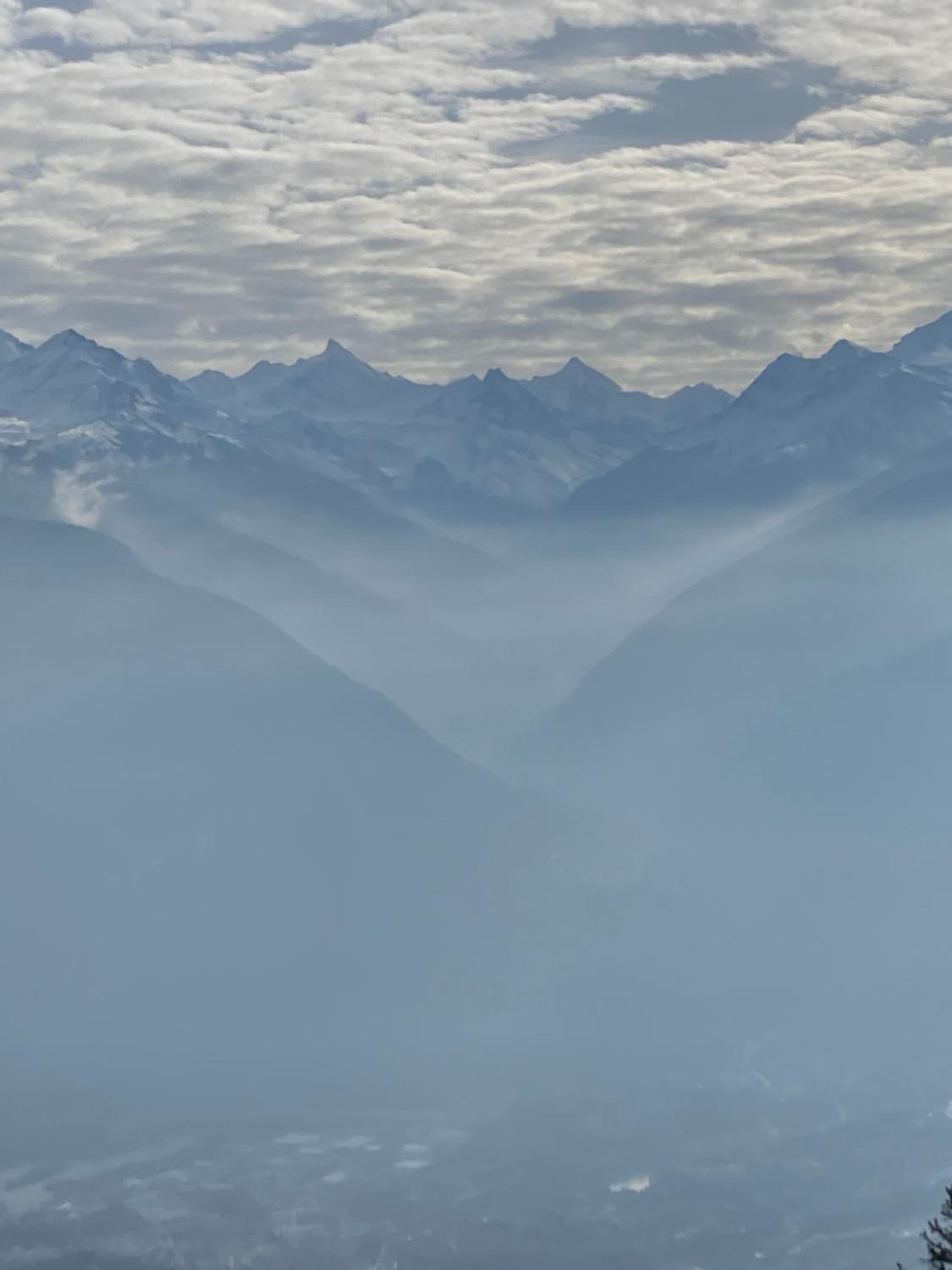 Apartment Eglantine with stunning views of the Valais Peaks