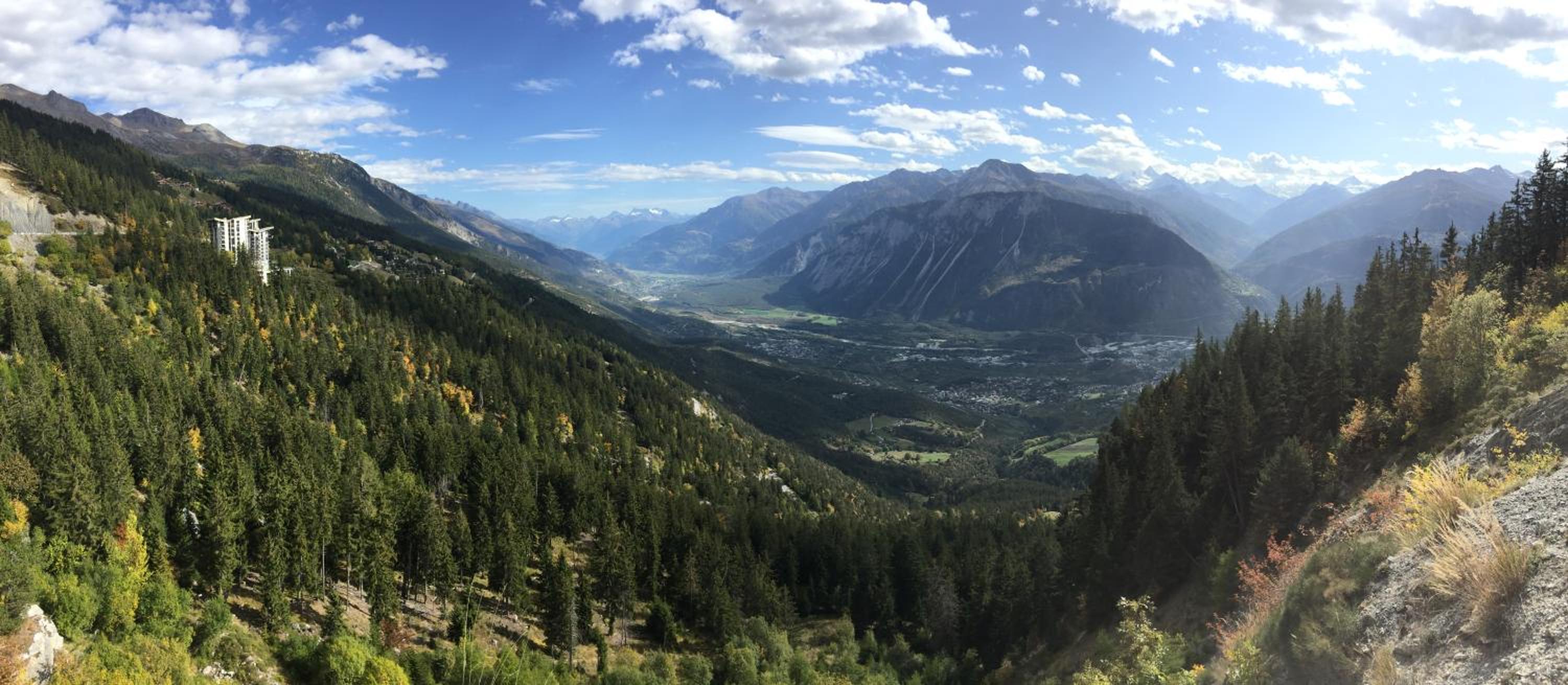 Apartment Eglantine with stunning views of the Valais Peaks