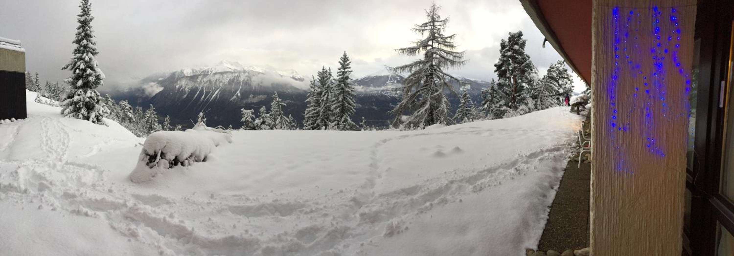 Apartment Eglantine with stunning views of the Valais Peaks