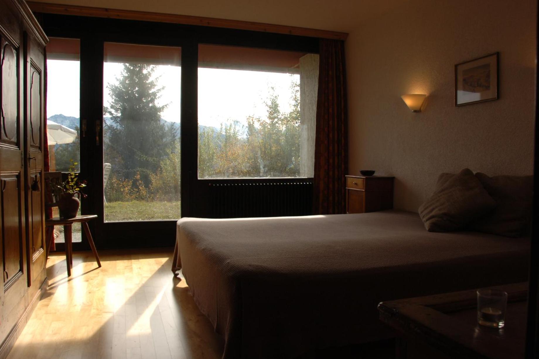 Apartment Eglantine with stunning views of the Valais Peaks