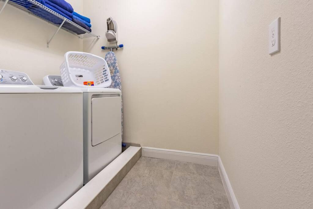 Luxurious Encore Villa 10 Min Disney Inc/Waterpark