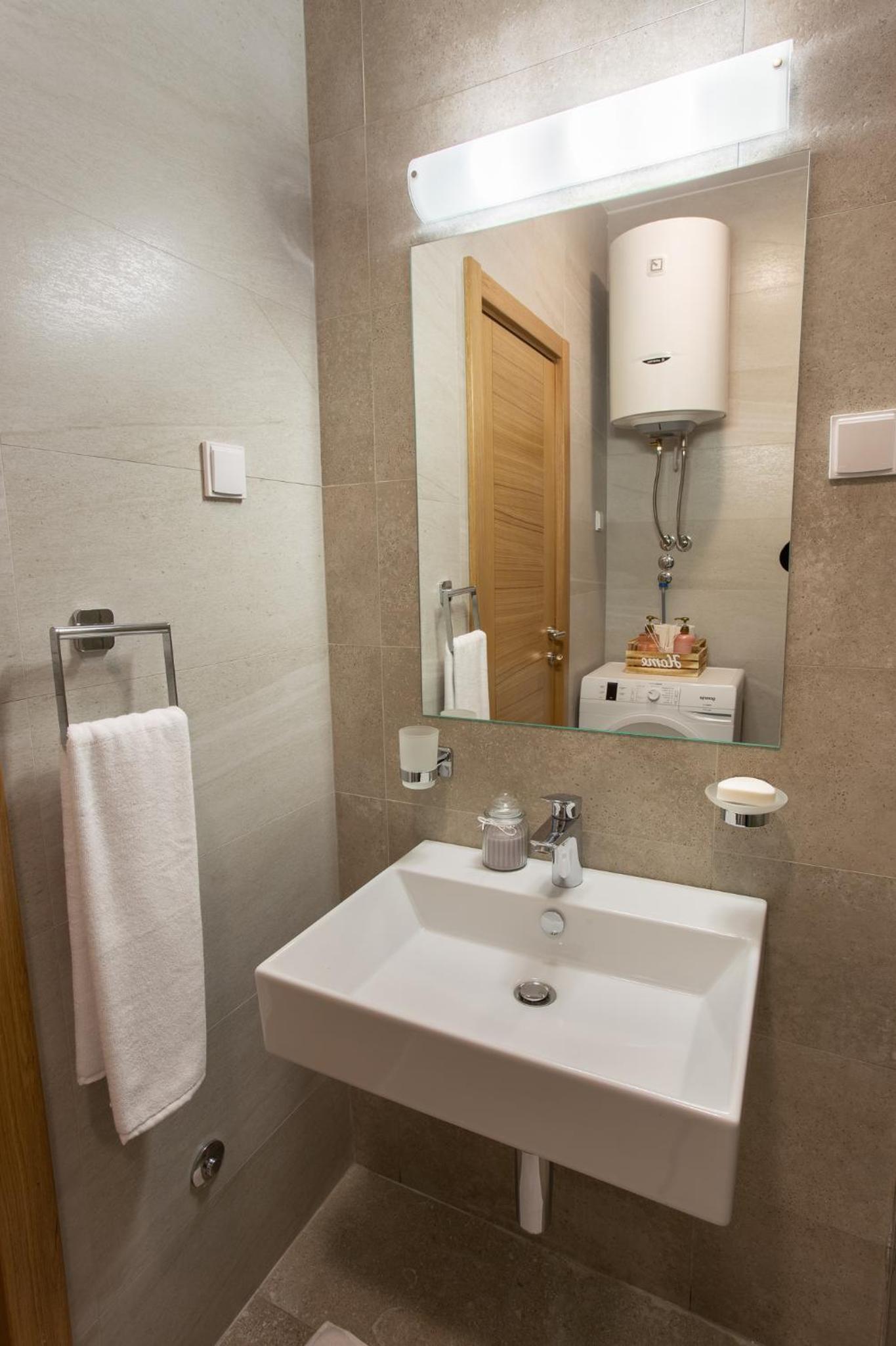 LINA - PG, Moraca River Apartment view 2
