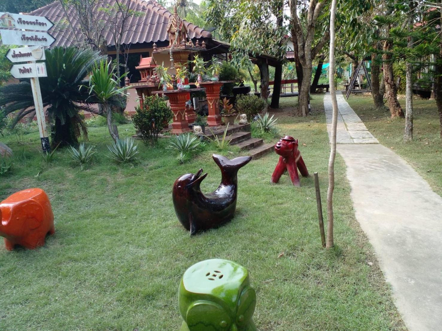 BaanSuanLeelawadee Resort Amphawa