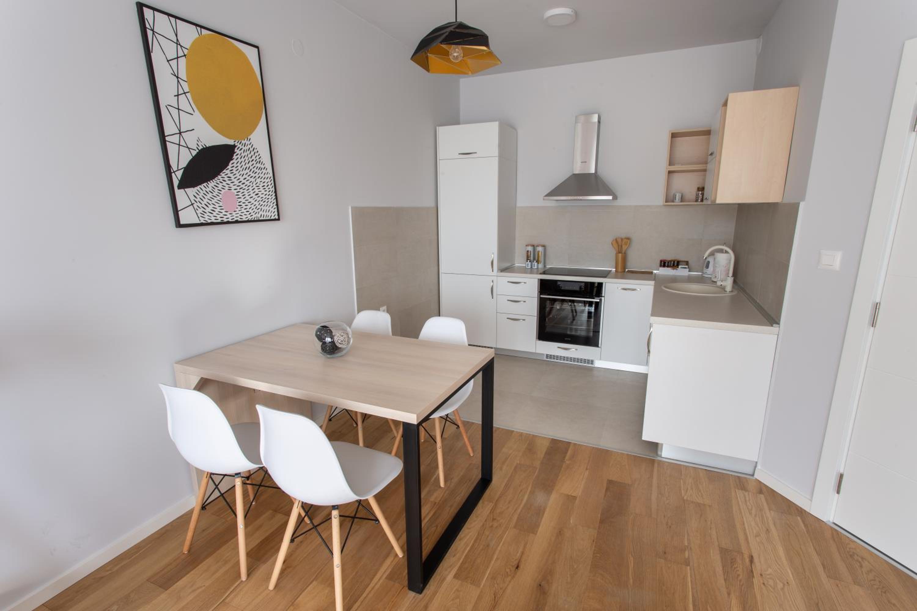 LINA - PG, Riverside Apartment