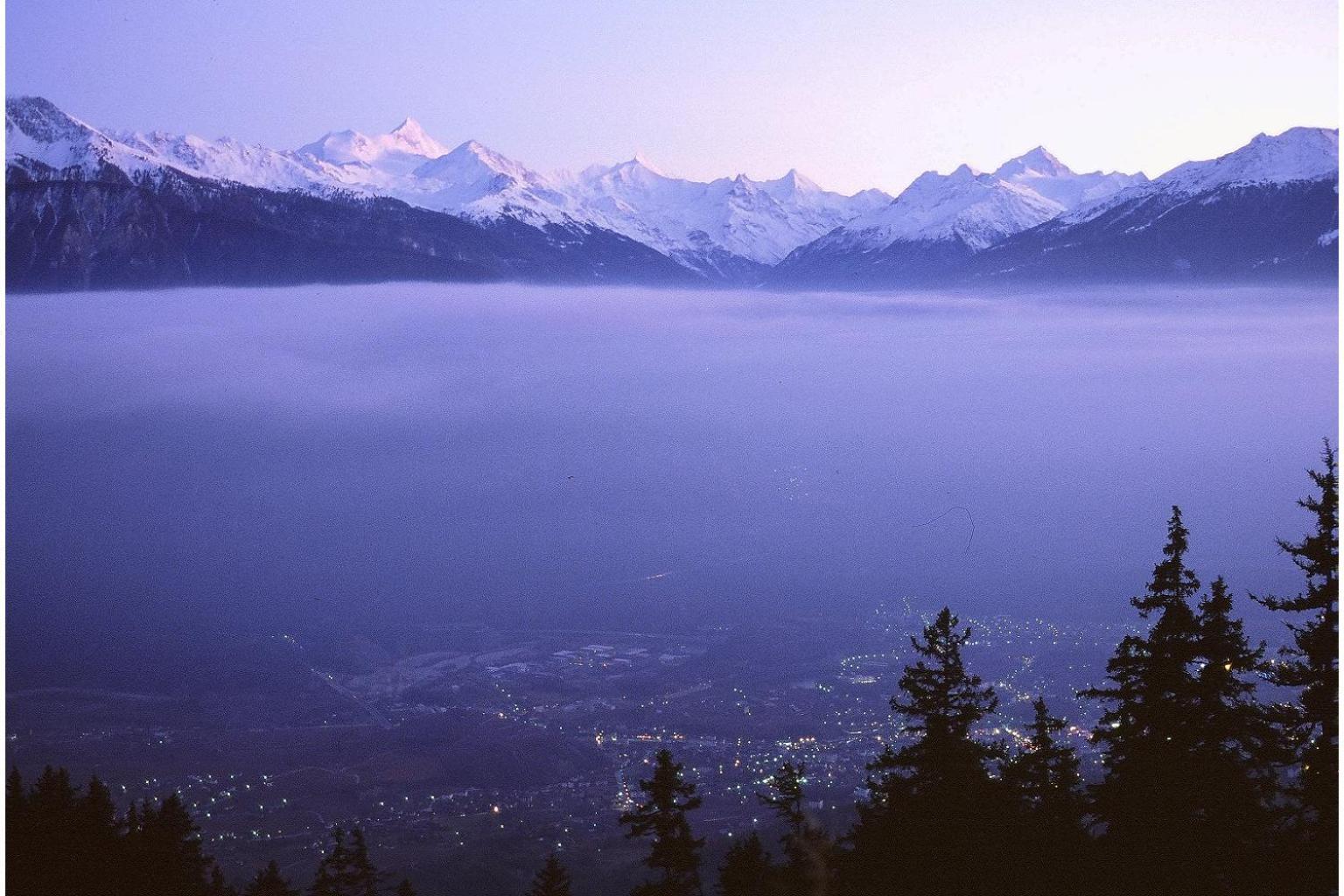 Apartment Eglantine with stunning views of the Valais Peaks