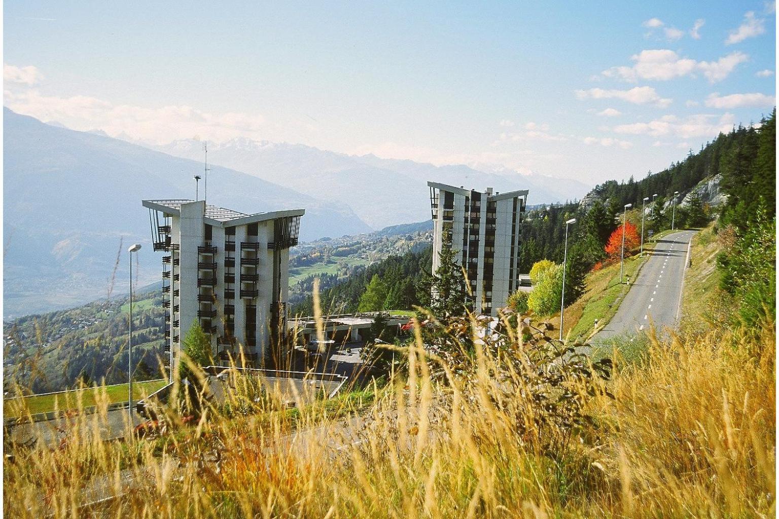 Apartment Eglantine with stunning views of the Valais Peaks