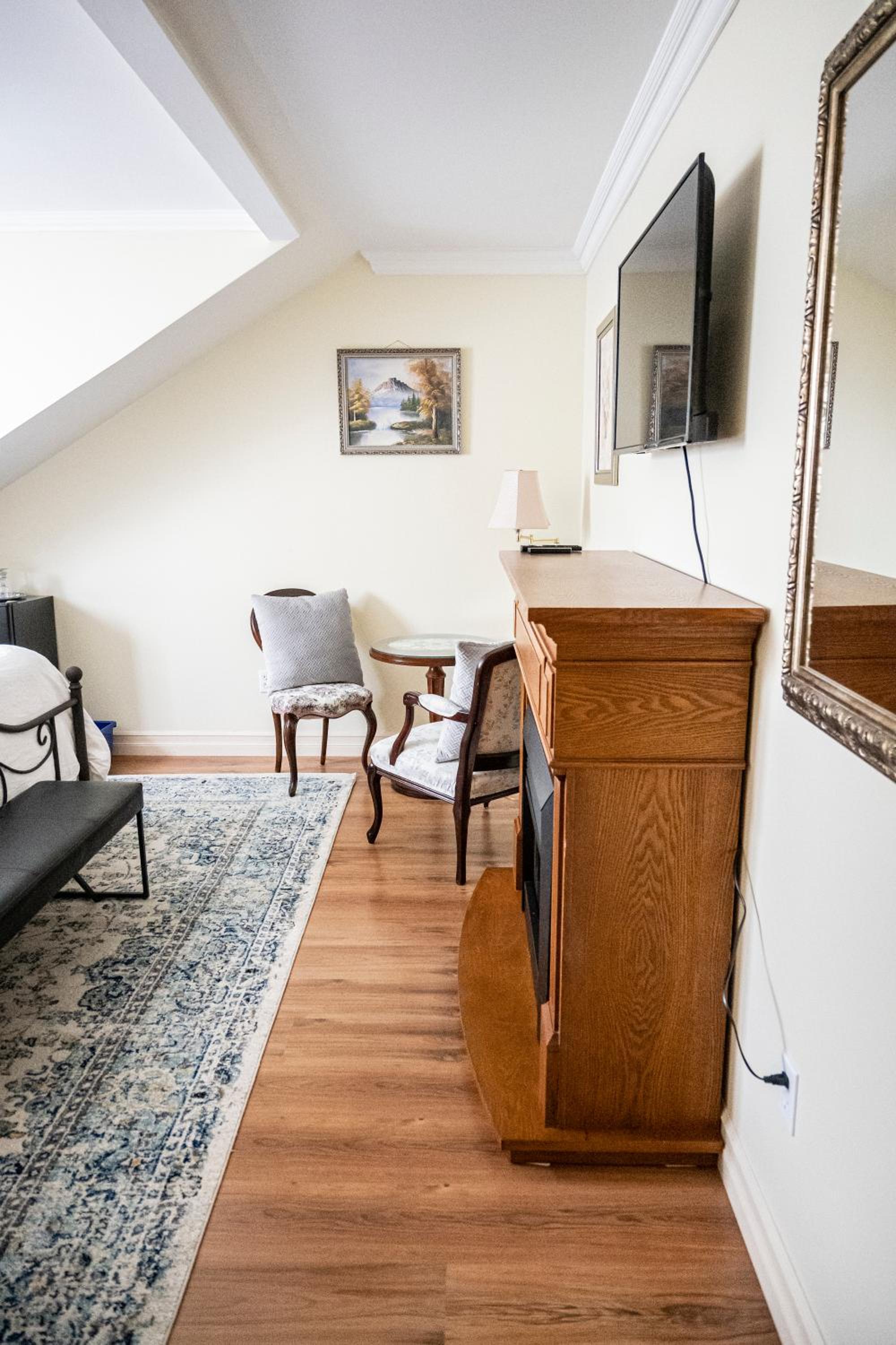 Belle View Manor Inn