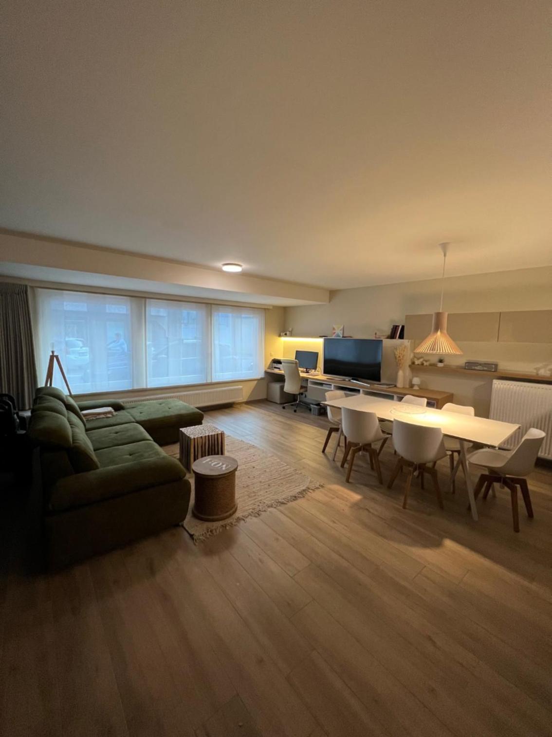 Beautiful 3 bedroom garden-apartment near Knokke-Strand Beach Bar view 5
