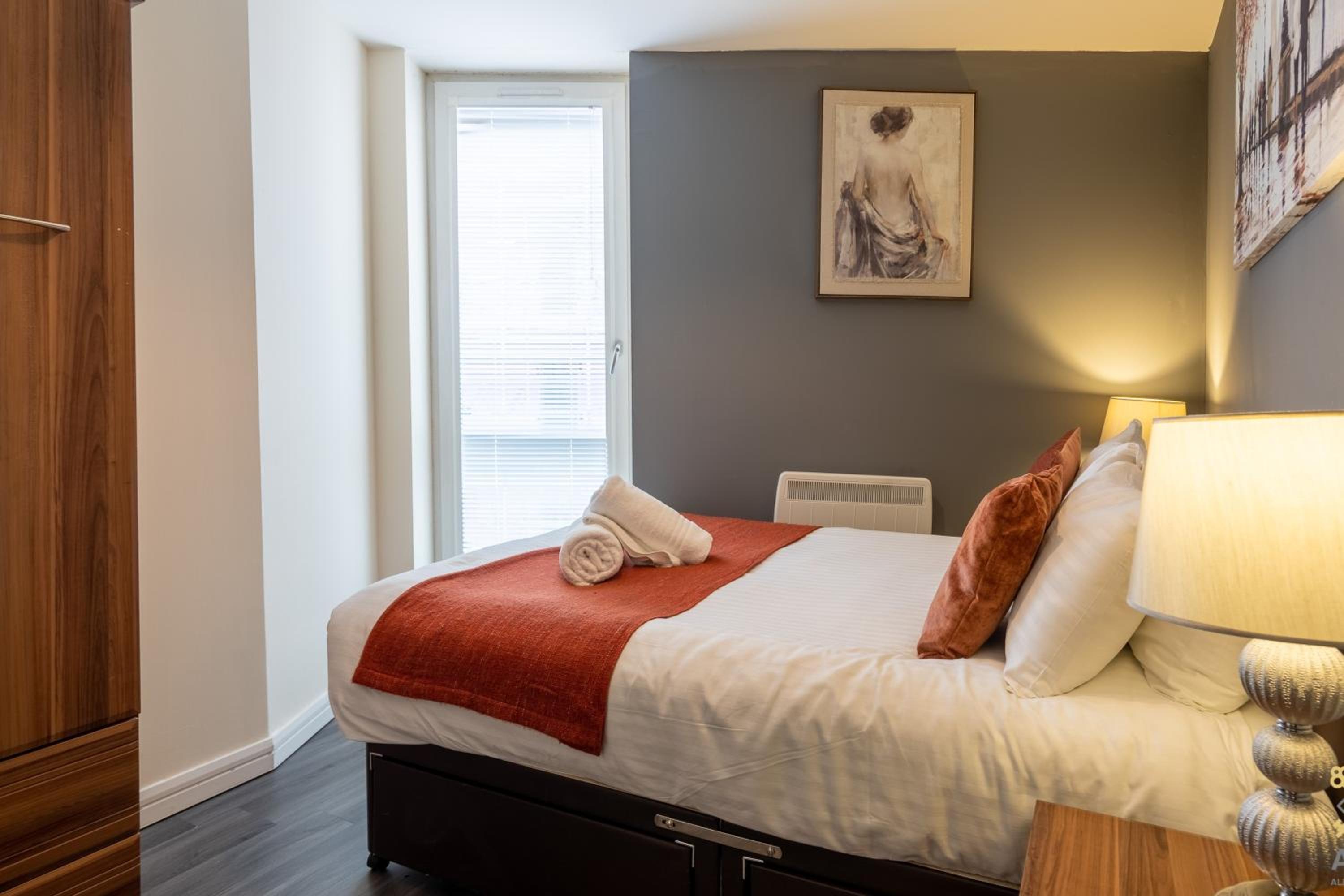 Birmingham City Centre Chinatown Arcadian Apartment With Secure Parking view 4