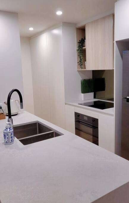 Cozy 1BR Apartment in the heart of Canberra