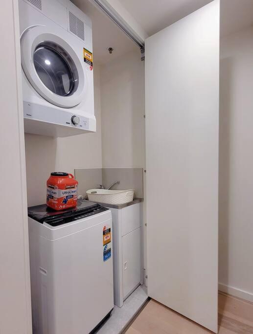 Cozy 1BR Apartment in the heart of Canberra