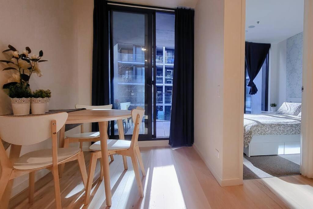 Cozy 1BR Apartment in the heart of Canberra