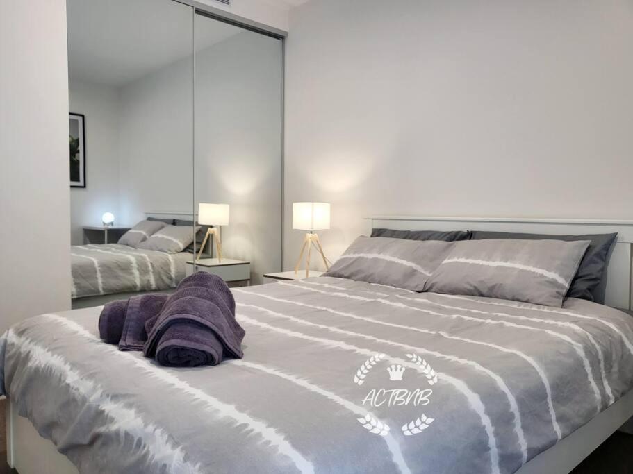 Modern new 1-bedroom apartment in Canberra City