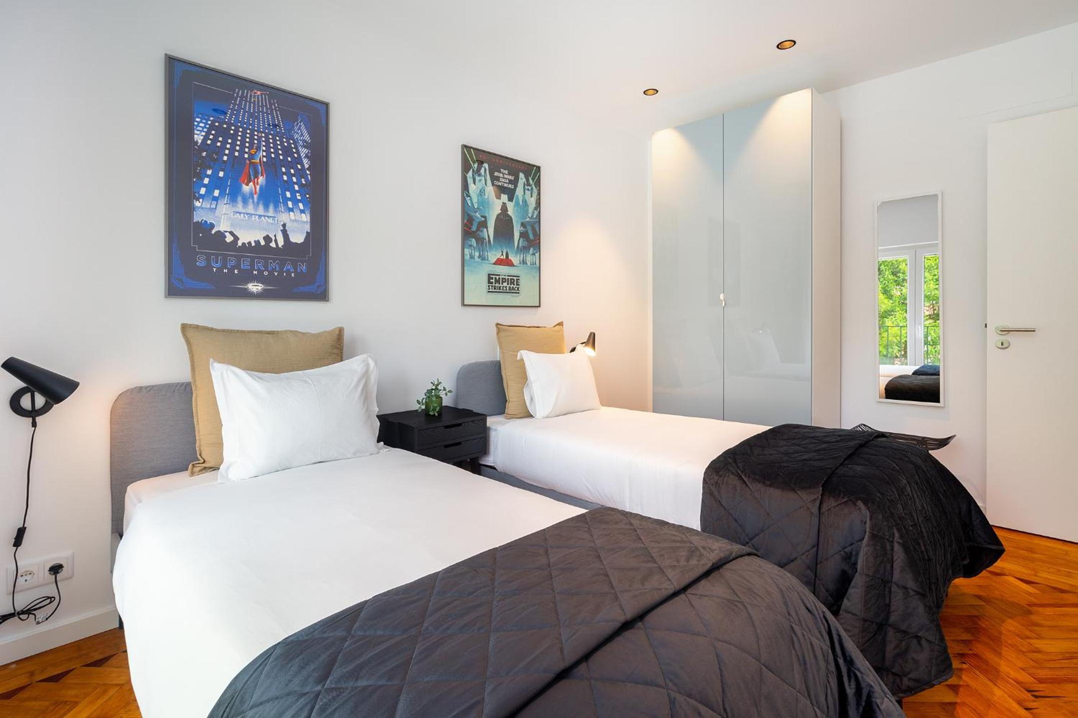 WHome Prime Location w AC 3-Bed Duplex Perfect for Families ONLY view 3