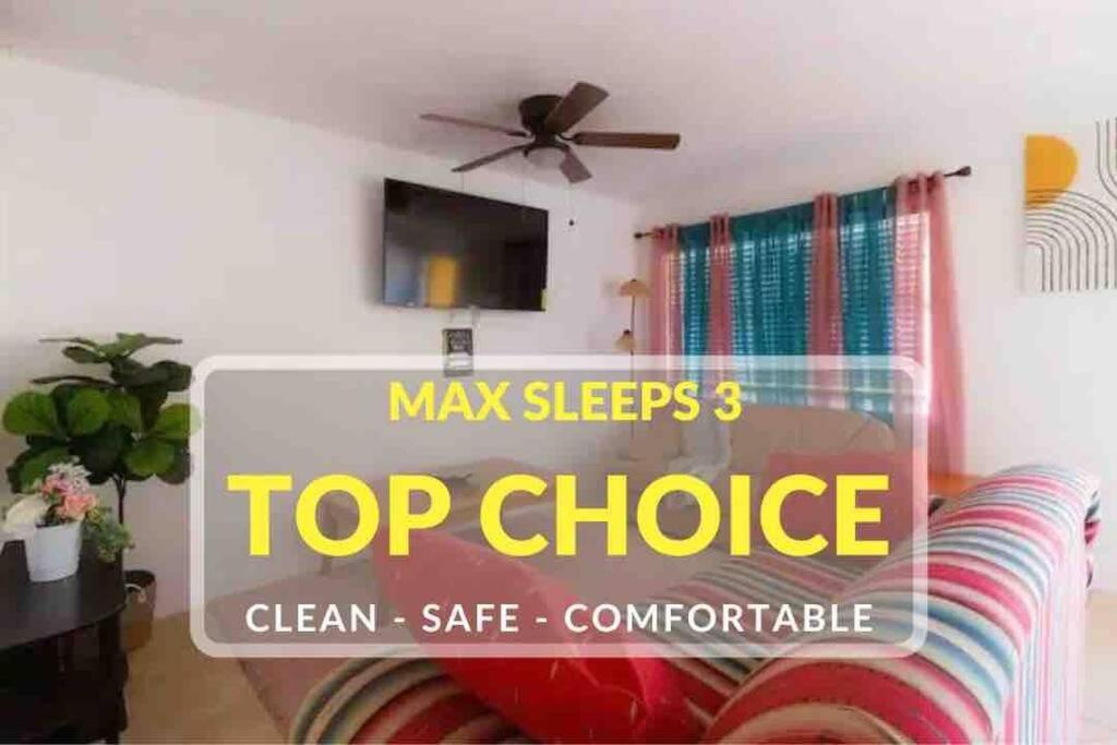 cheerful 1-bedroom 1bath at Fort Lauderdale FL view 4