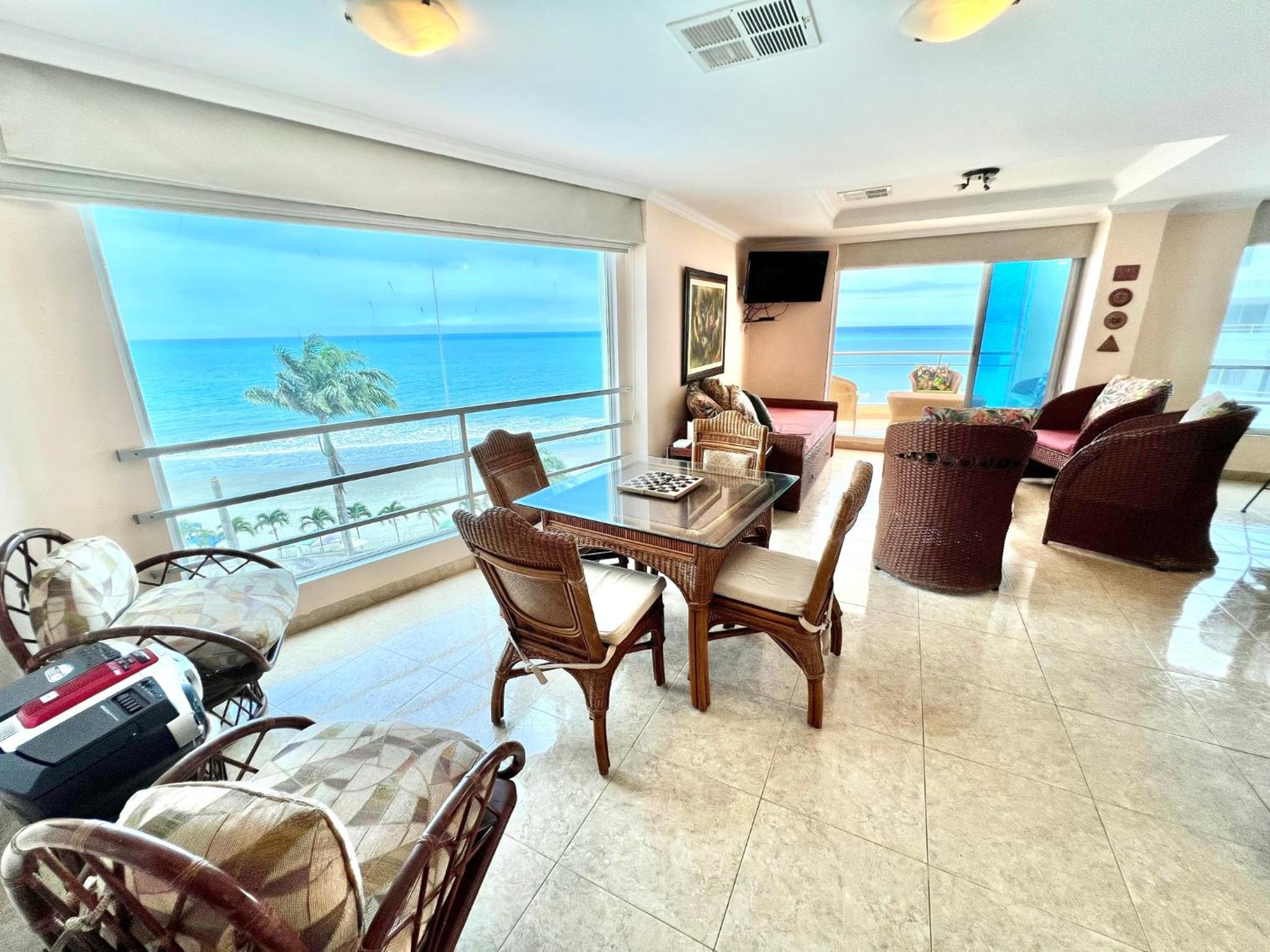 Encantador departamento frente al mar con WIFI view 2