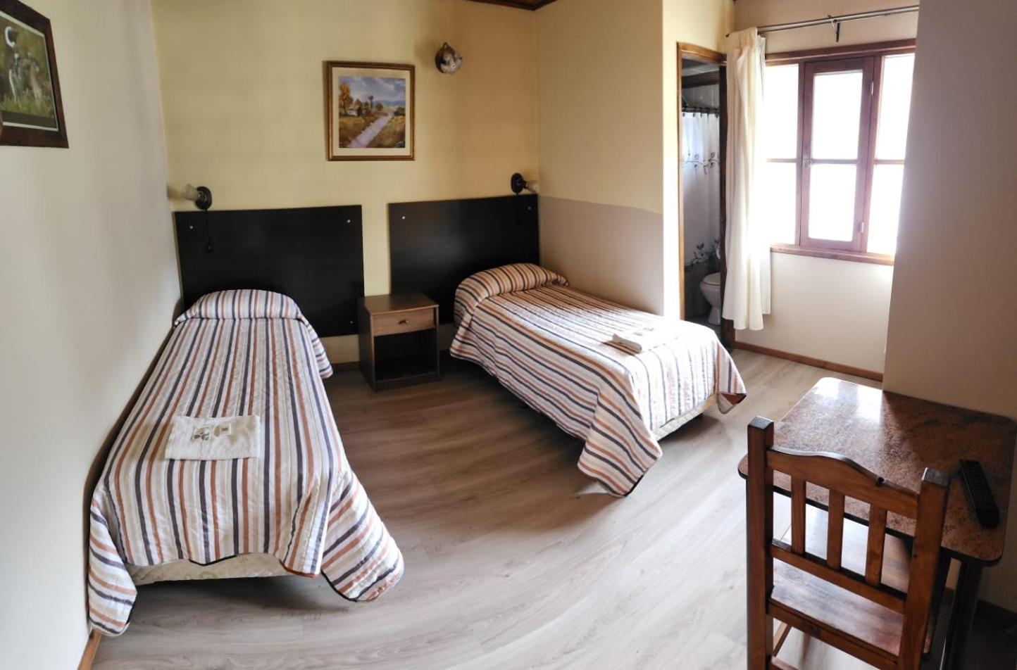 Hostal Rio Ona